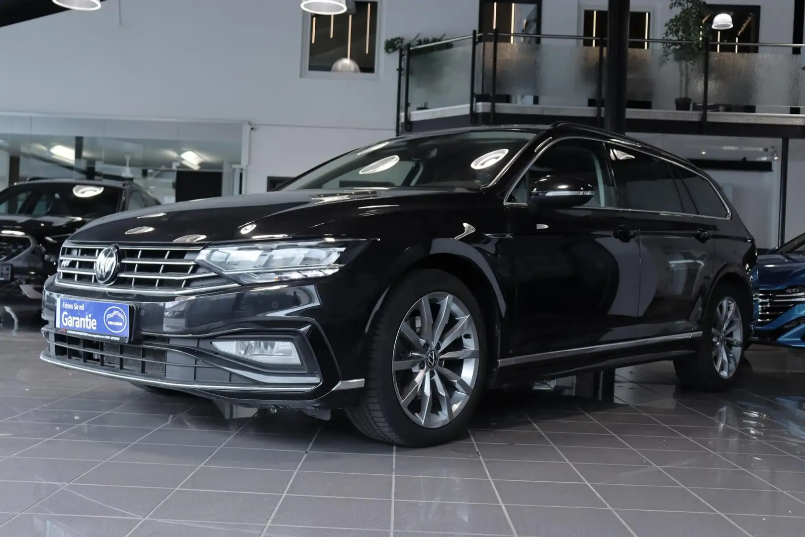 Volkswagen Passat Variant 2.0 TDI DSG Business R-LINE Noir - 2
