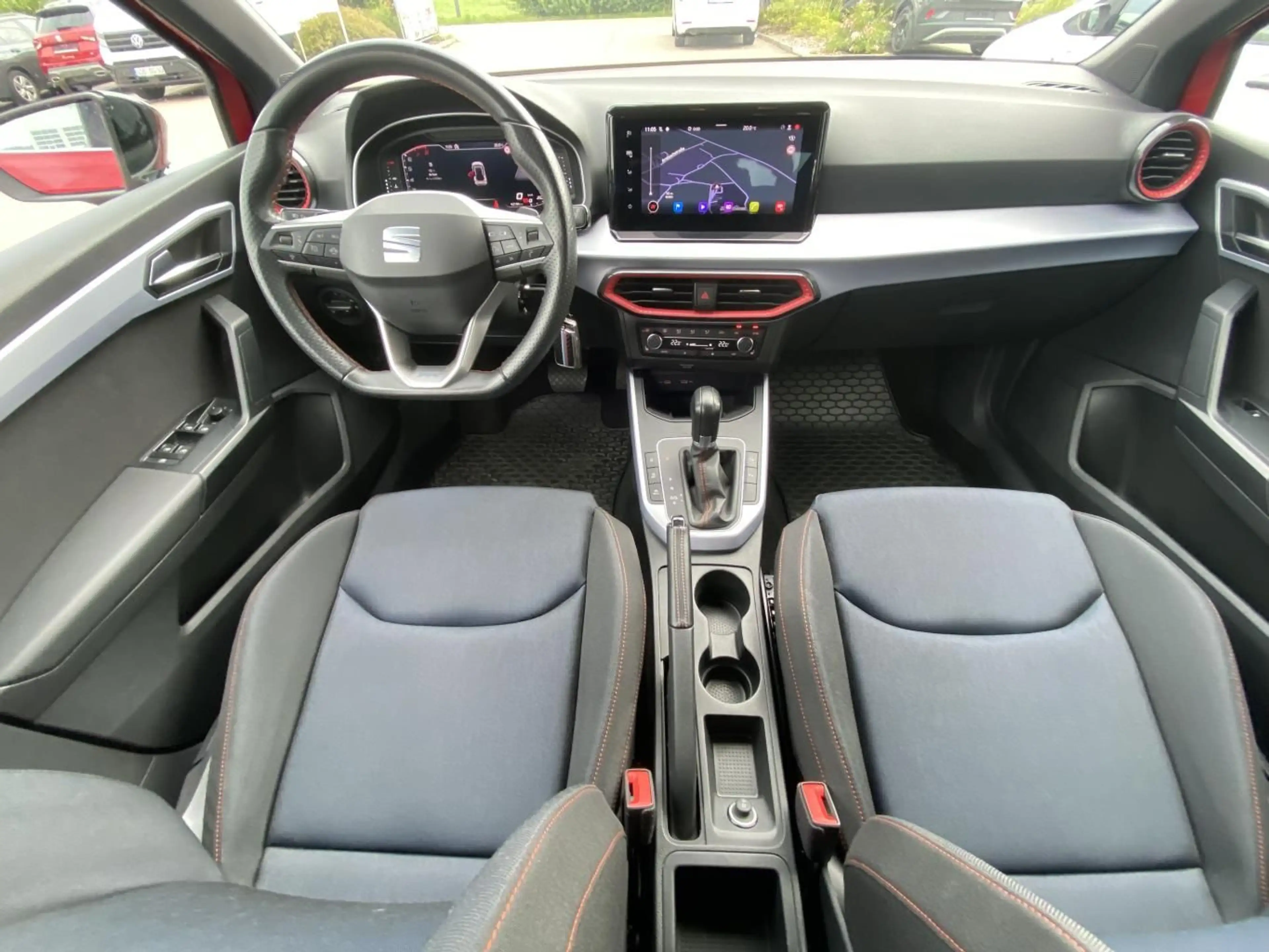 SEAT Arona 1.0 TSI DSG FR VIRTUAL-COCKPIT+NAVI-PRO+KA — photo 13