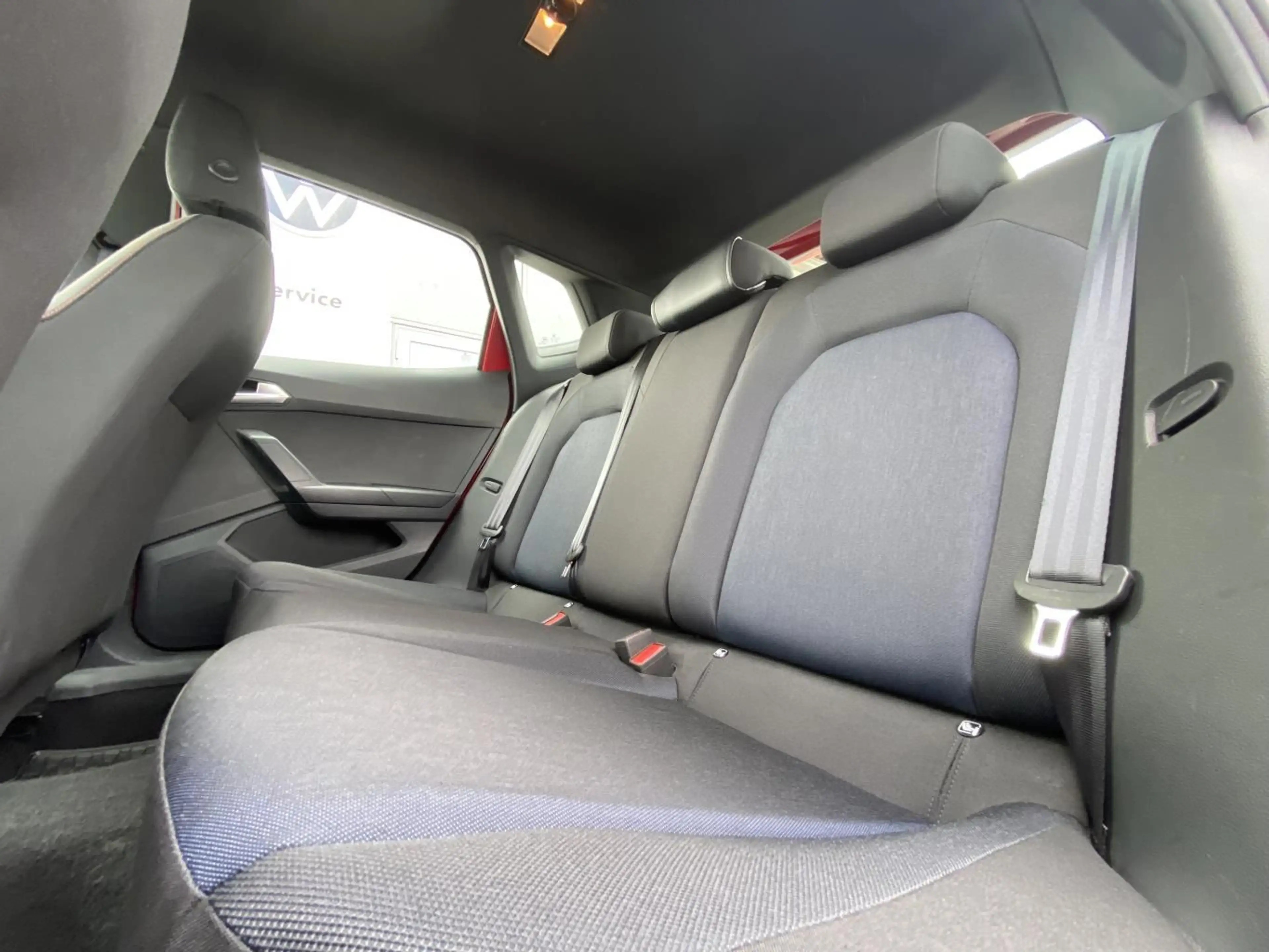 SEAT Arona 1.0 TSI DSG FR VIRTUAL-COCKPIT+NAVI-PRO+KA — photo 11