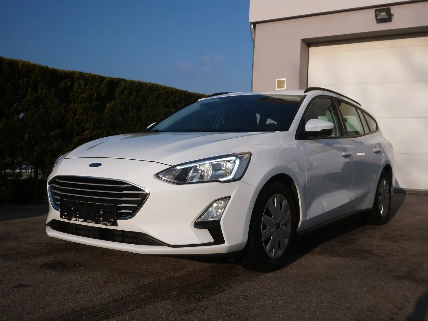 Ford Focus Traveller 1,5 EcoBlue Trend PARKPILOT TEMPOMAT Weiß - 2