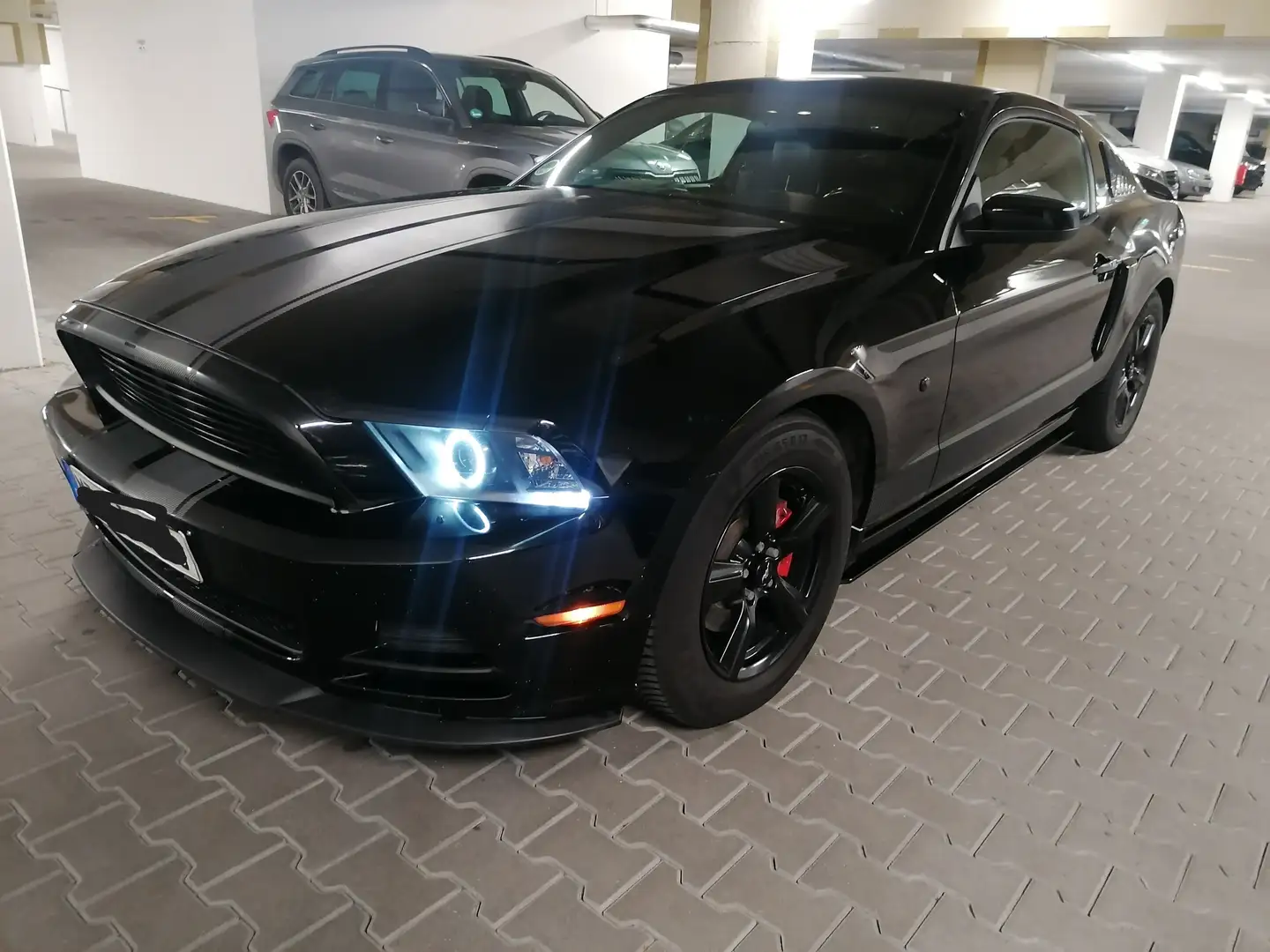 Ford Mustang US-Version; 3,7 Liter Noir - 2