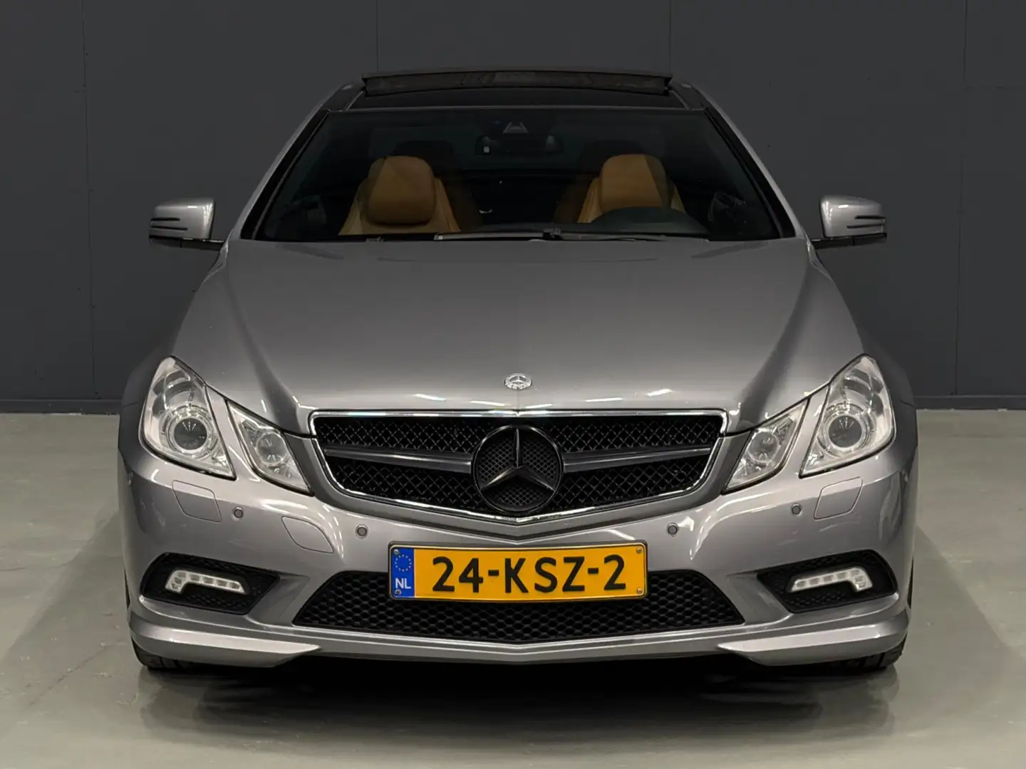Mercedes-Benz E 350 Coupé CGI Avantgarde AUTOMAAT PANO/LEDER/MASSAGE/N Gris - 2