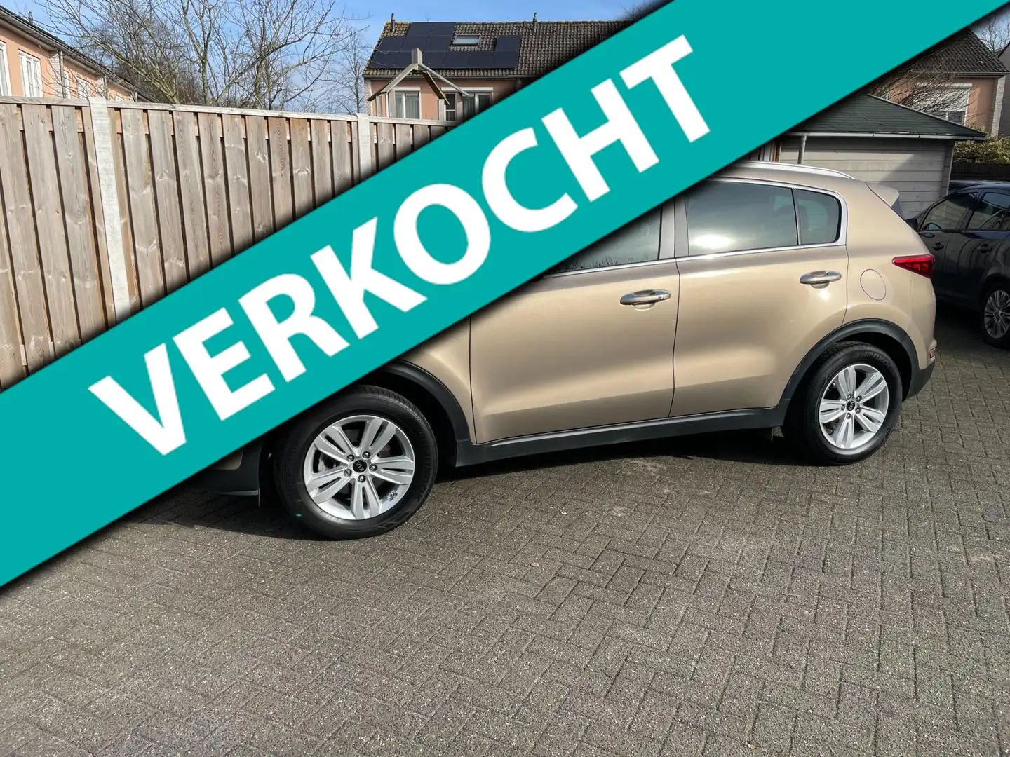 Kia Sportage 1.6 T-GDI DynamicPlusLine leder clima navi stuur v Beige - 1