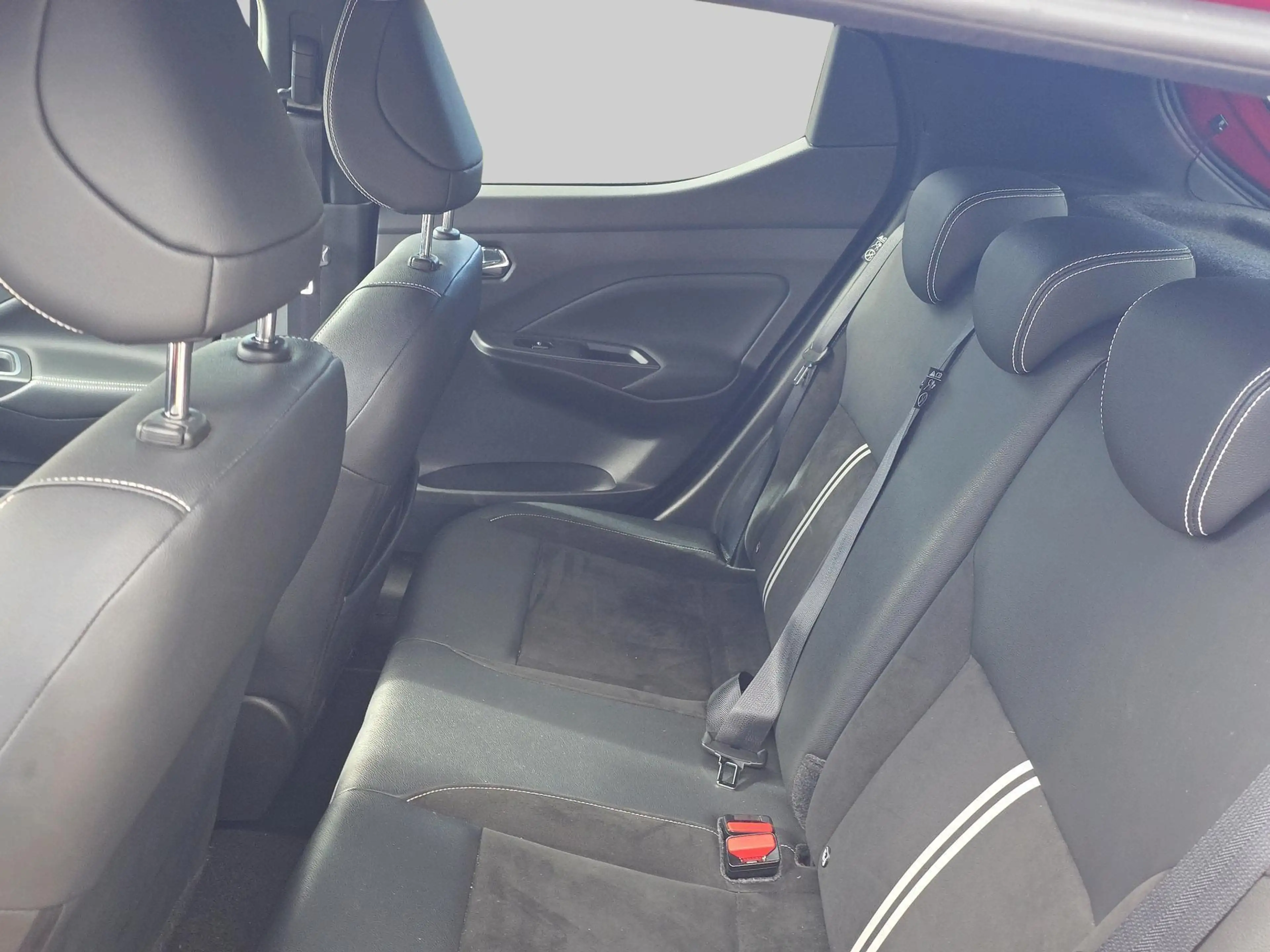 Nissan Micra 1.0 IG-T N-Sport — photo 6