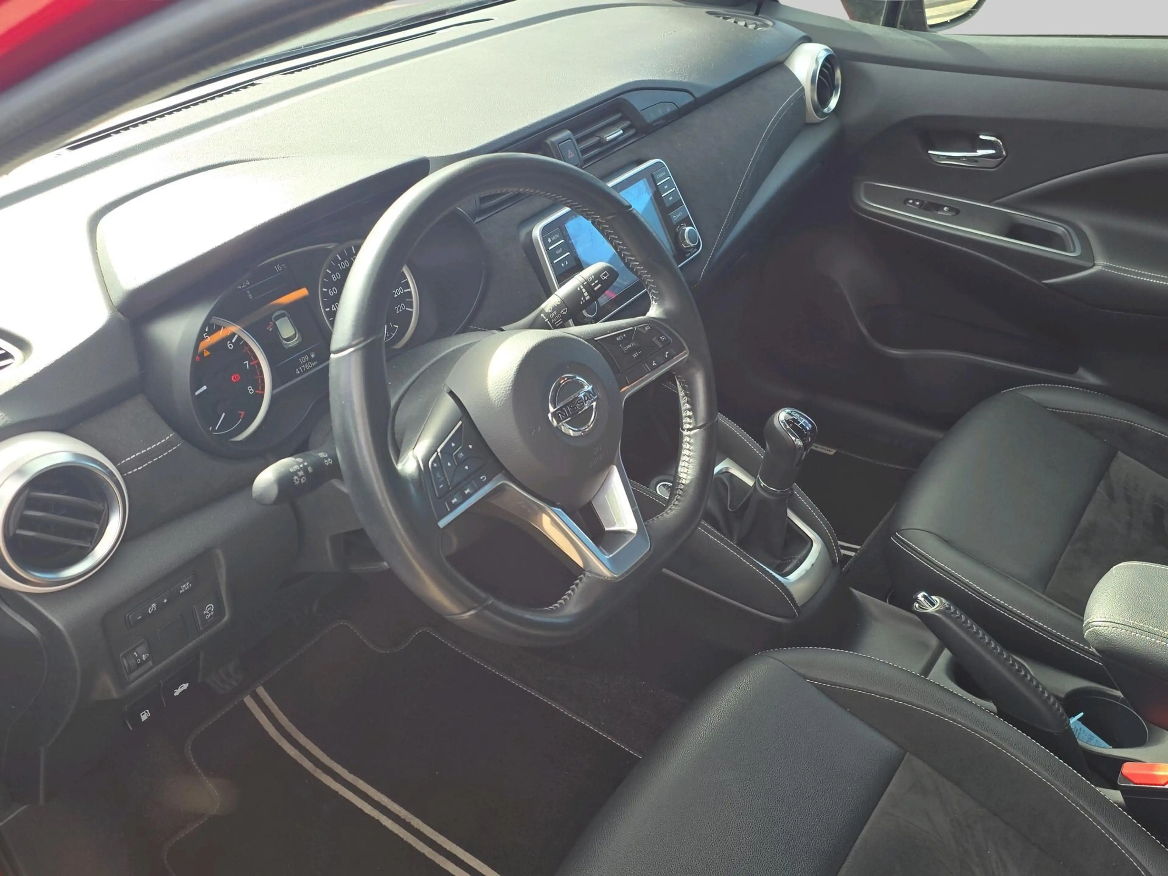 Nissan Micra 1.0 IG-T N-Sport — photo 4