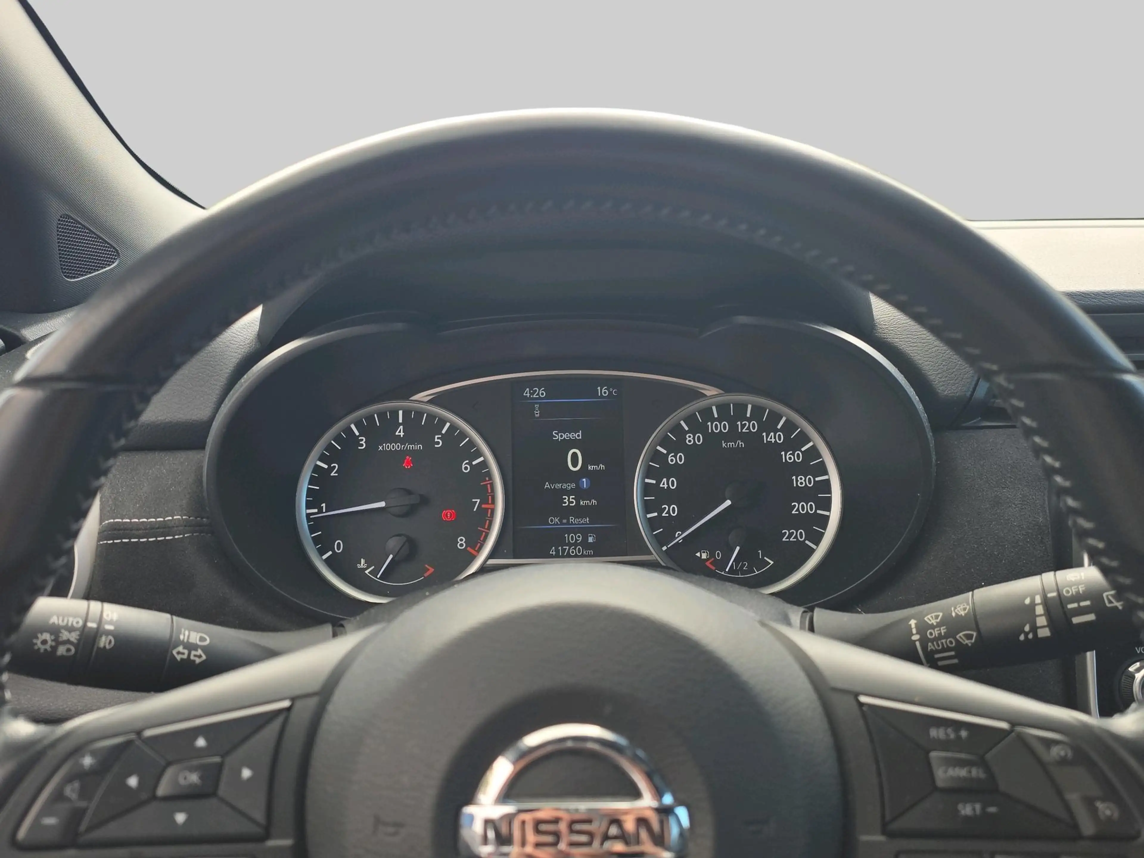 Nissan Micra 1.0 IG-T N-Sport — photo 15