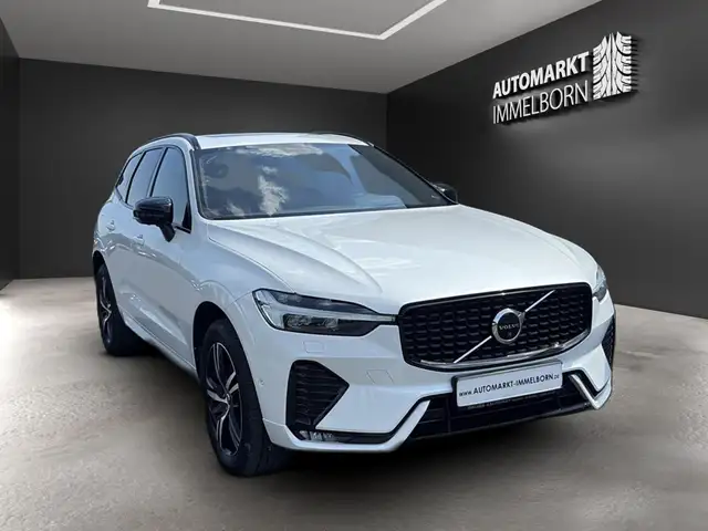 Volvo XC60 view 2
