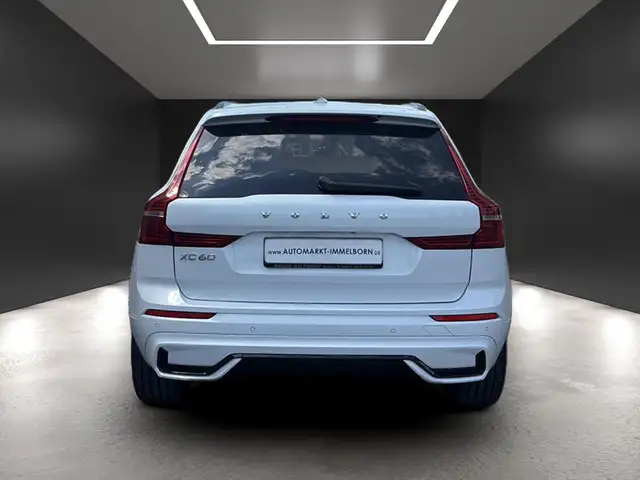 Volvo XC60 view 9