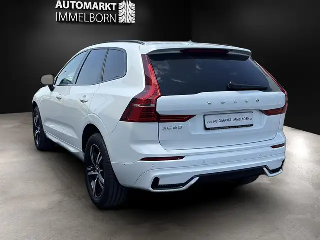 Volvo XC60 view 10