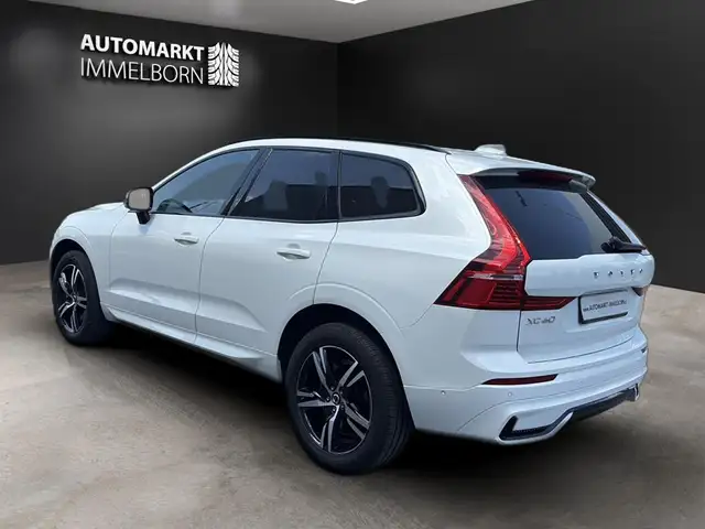 Volvo XC60 view 5