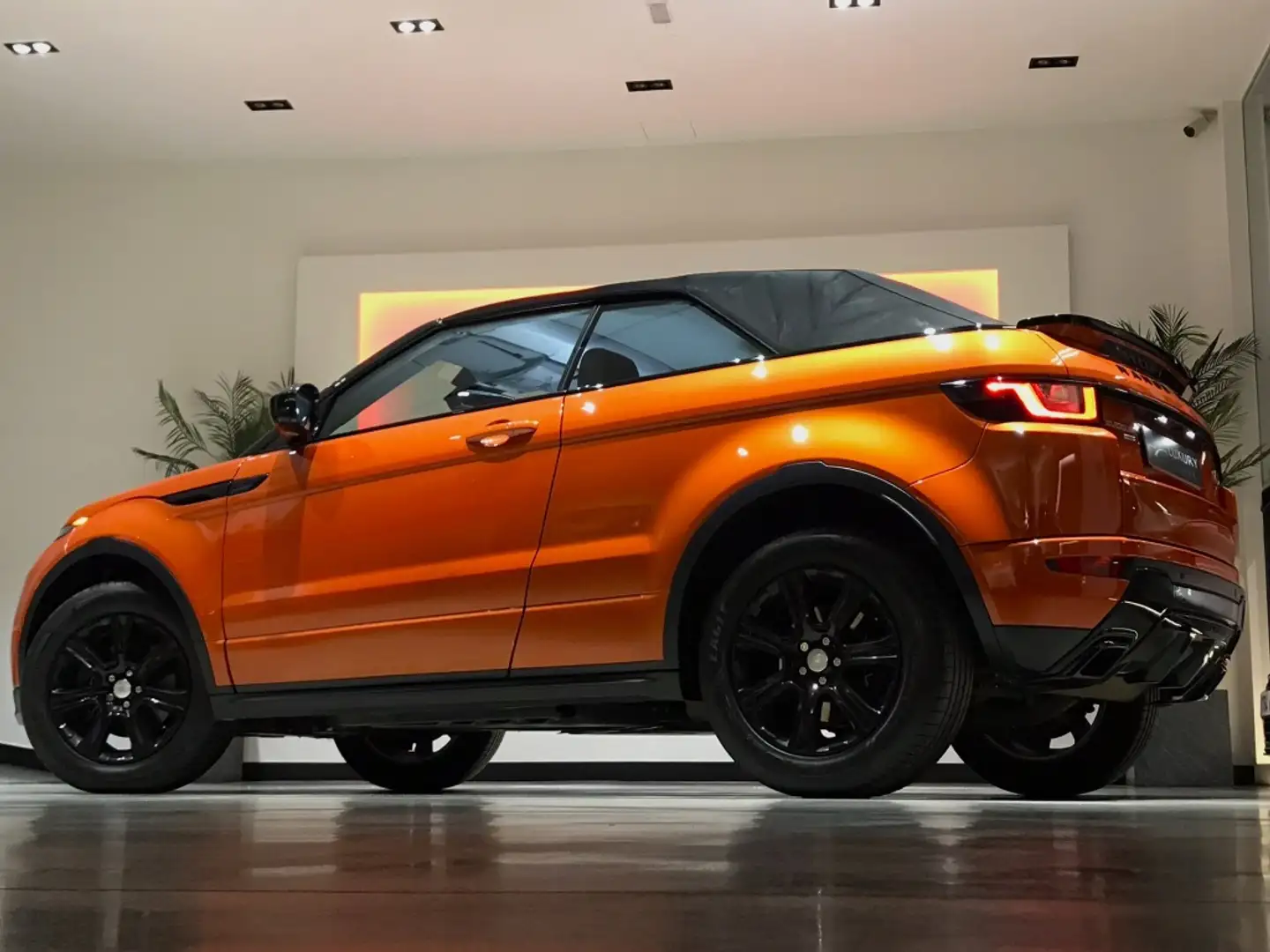 Land Rover Range Rover Evoque Rove Convertible 2.0TD4 HSE Dynamic 4WD 180 Aut Pomarańczowy - 2