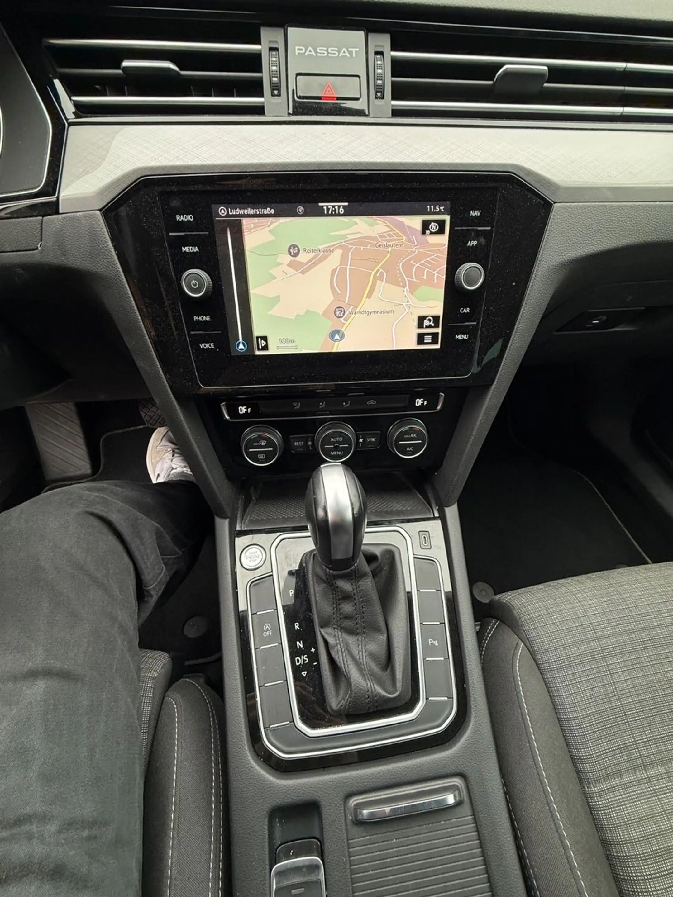 Volkswagen Passat Variant Business 1.5 TSI Automatik AHK — photo 10
