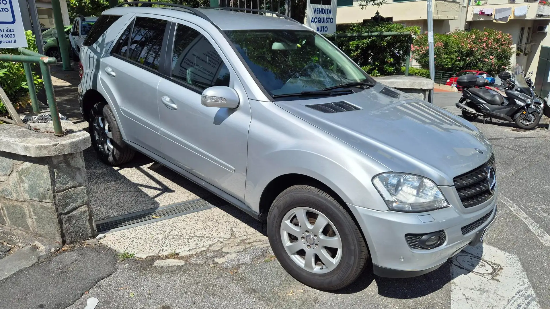 Mercedes-Benz ML 320 Classe M - W164 cdi Offroad Pro auto Argento - 2