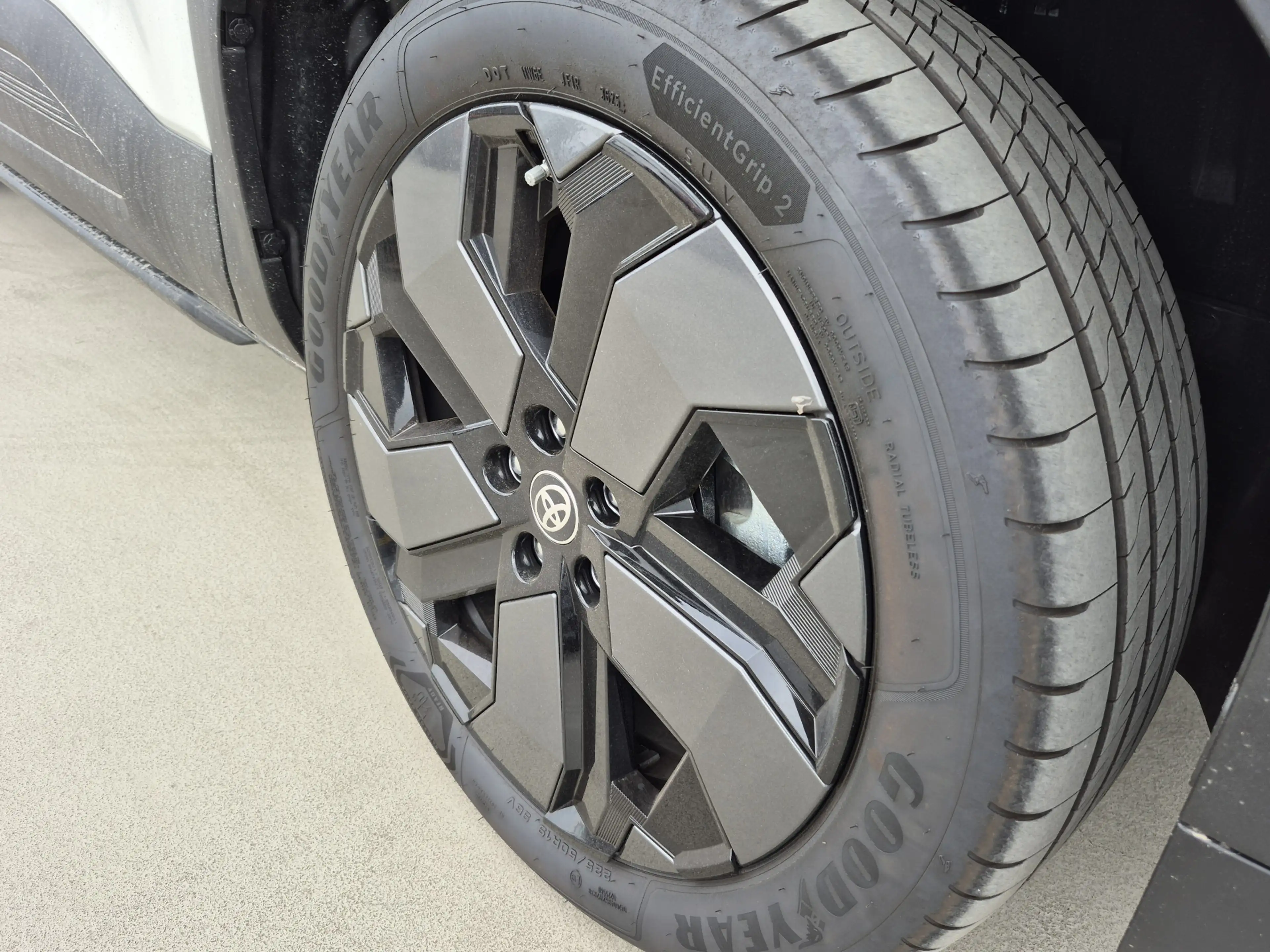 Toyota Urban Cruiser Executive 61 kWh Automaat | JBL | Navigatie | Stoe — photo 12