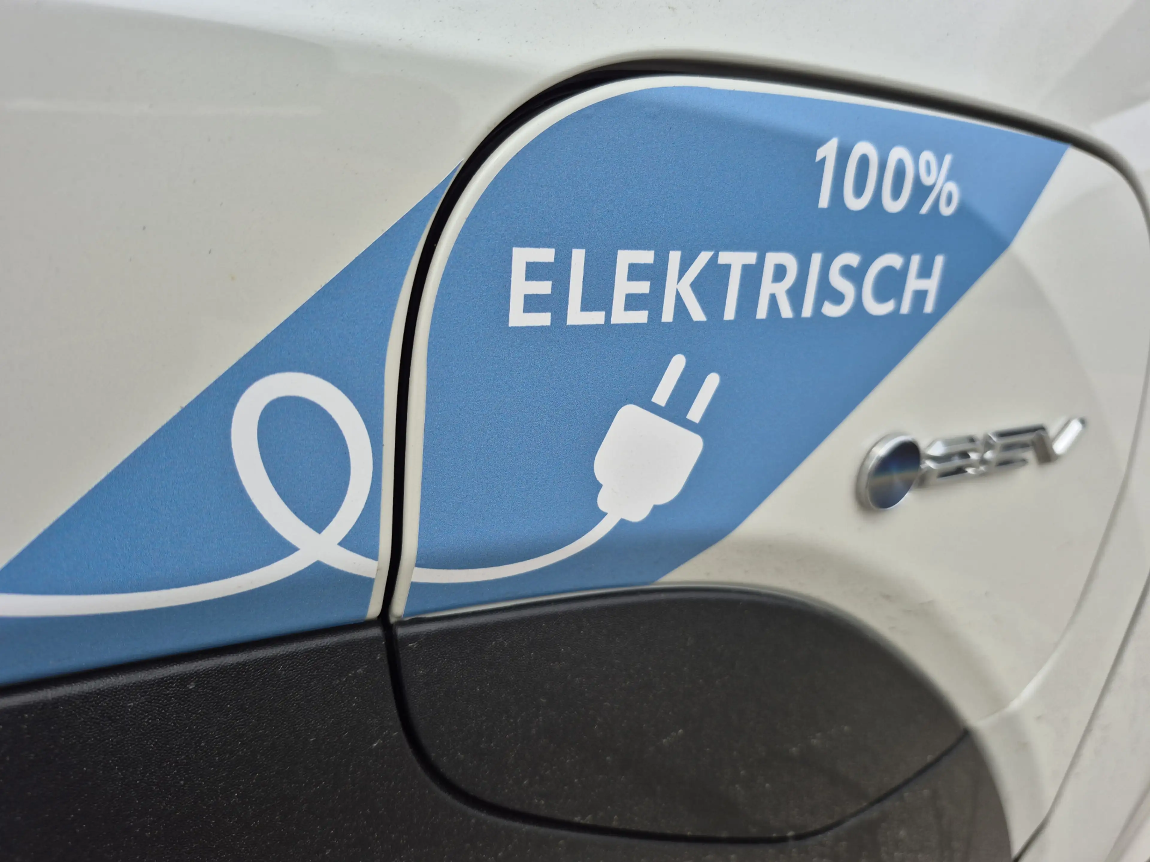 Toyota Urban Cruiser Executive 61 kWh Automaat | JBL | Navigatie | Stoe — photo 10