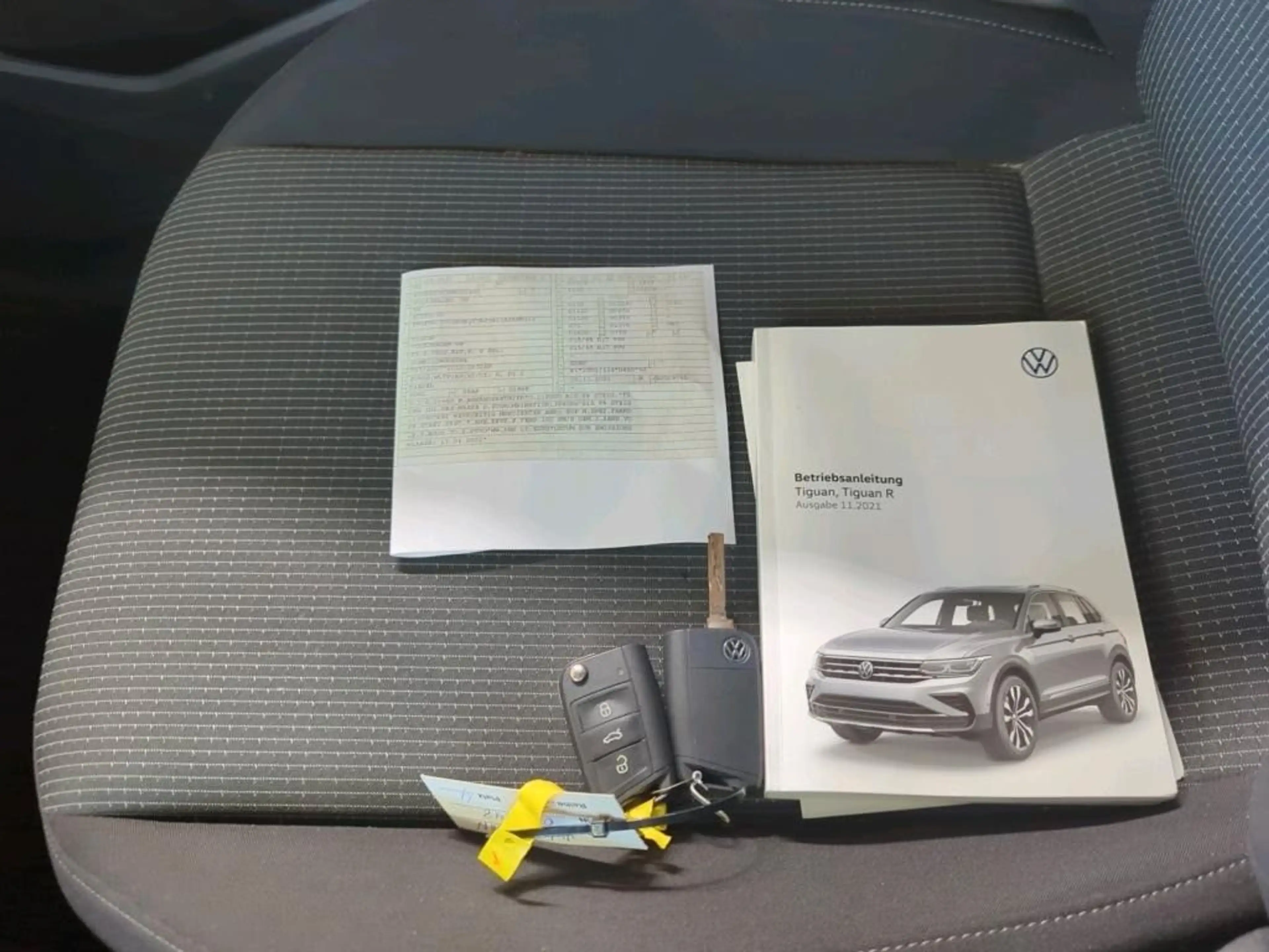 Volkswagen Tiguan 2.0 TDI | LED | Navi | ACC | SHZ — photo 5