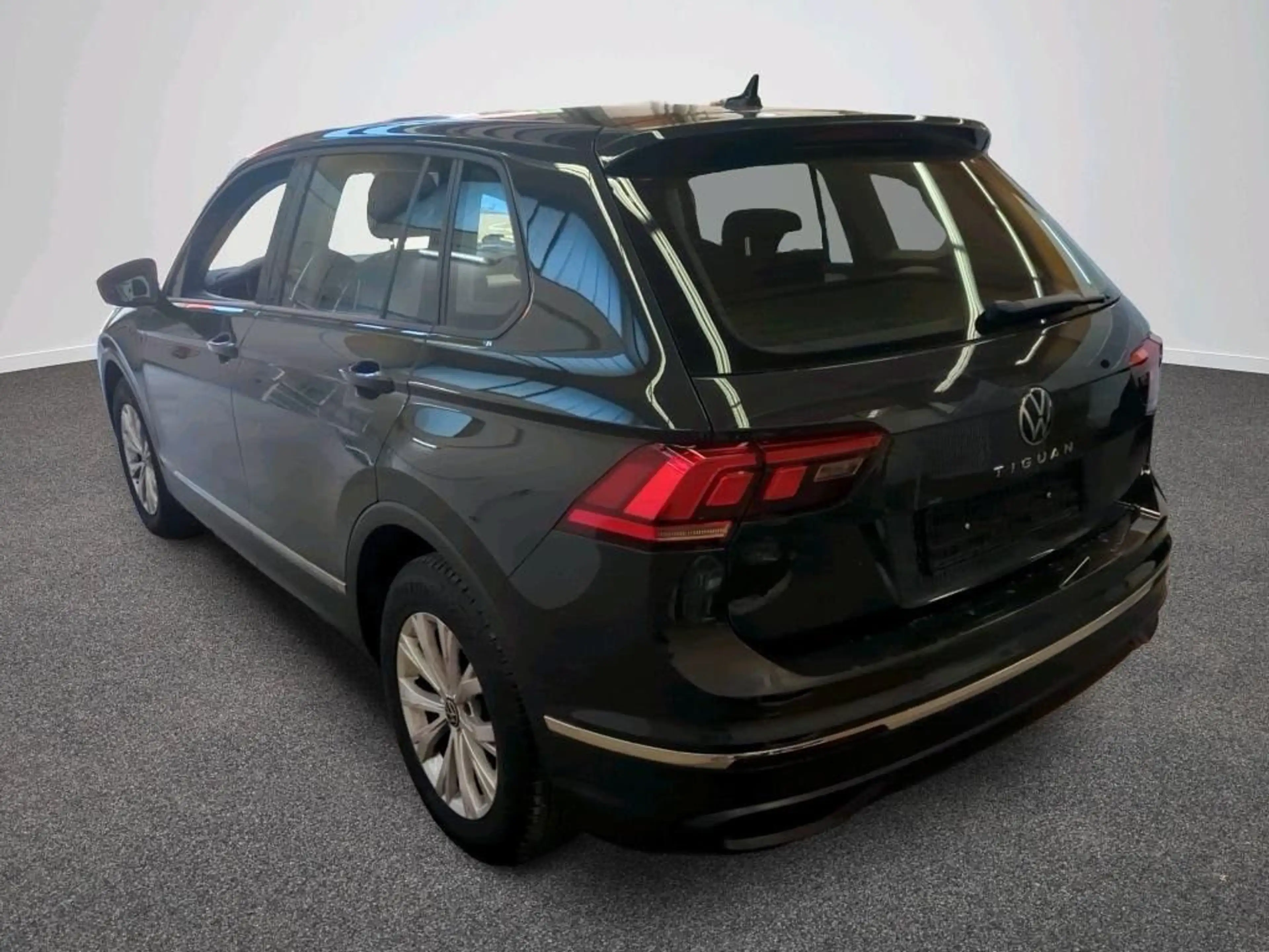 Volkswagen Tiguan 2.0 TDI | LED | Navi | ACC | SHZ — photo 3