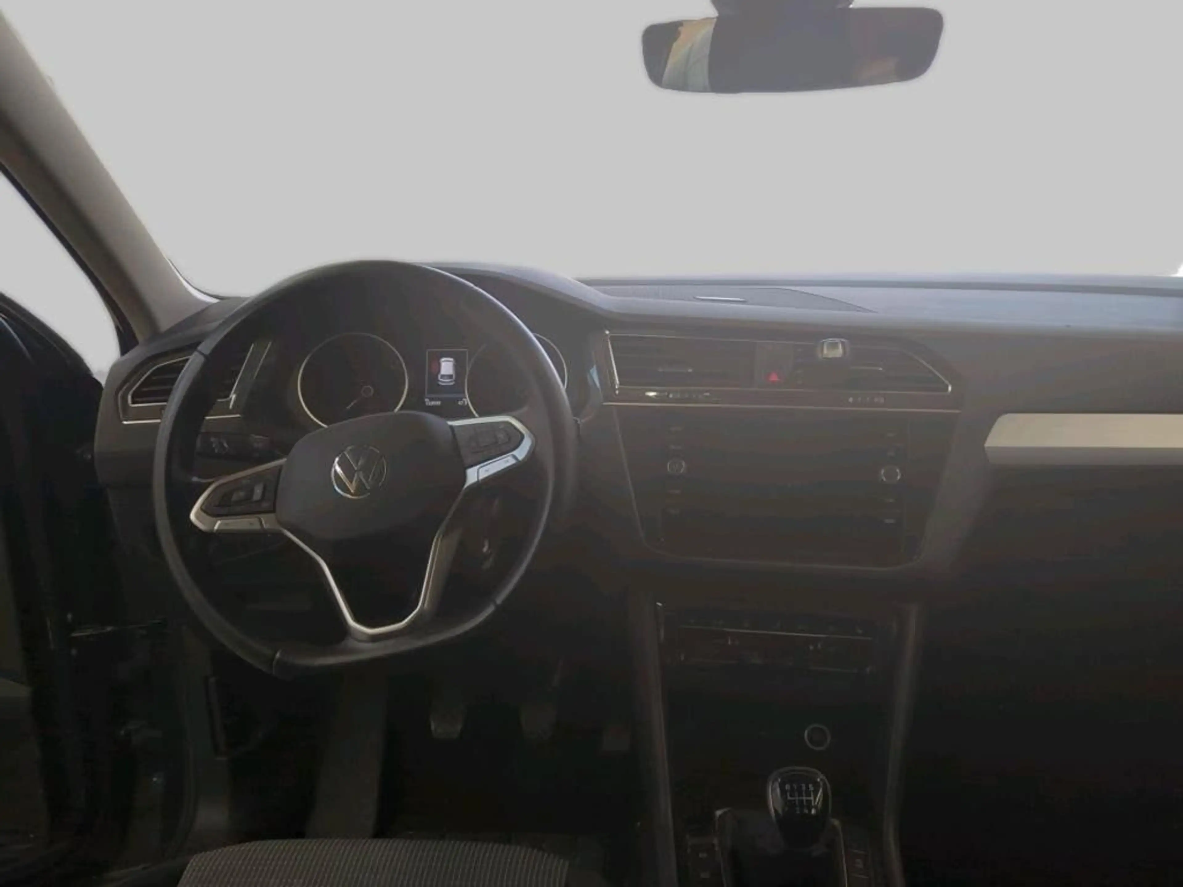 Volkswagen Tiguan 2.0 TDI | LED | Navi | ACC | SHZ — photo 9