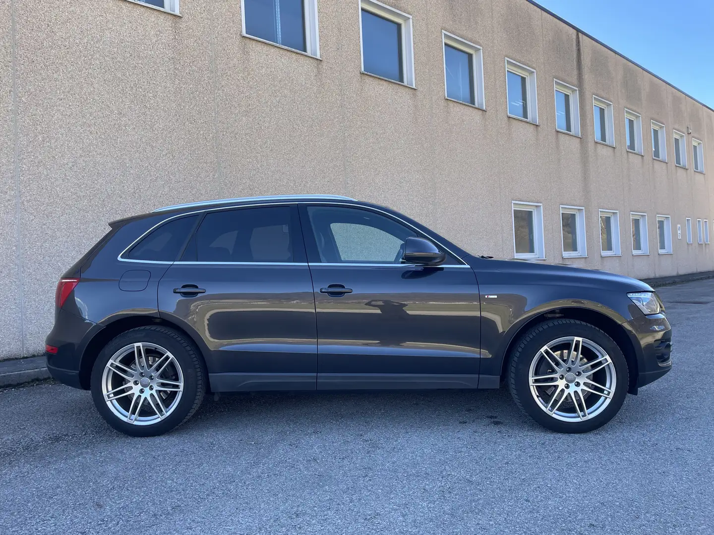 Audi Q5 3.0 V6 tdi quattro s-tronic - 2