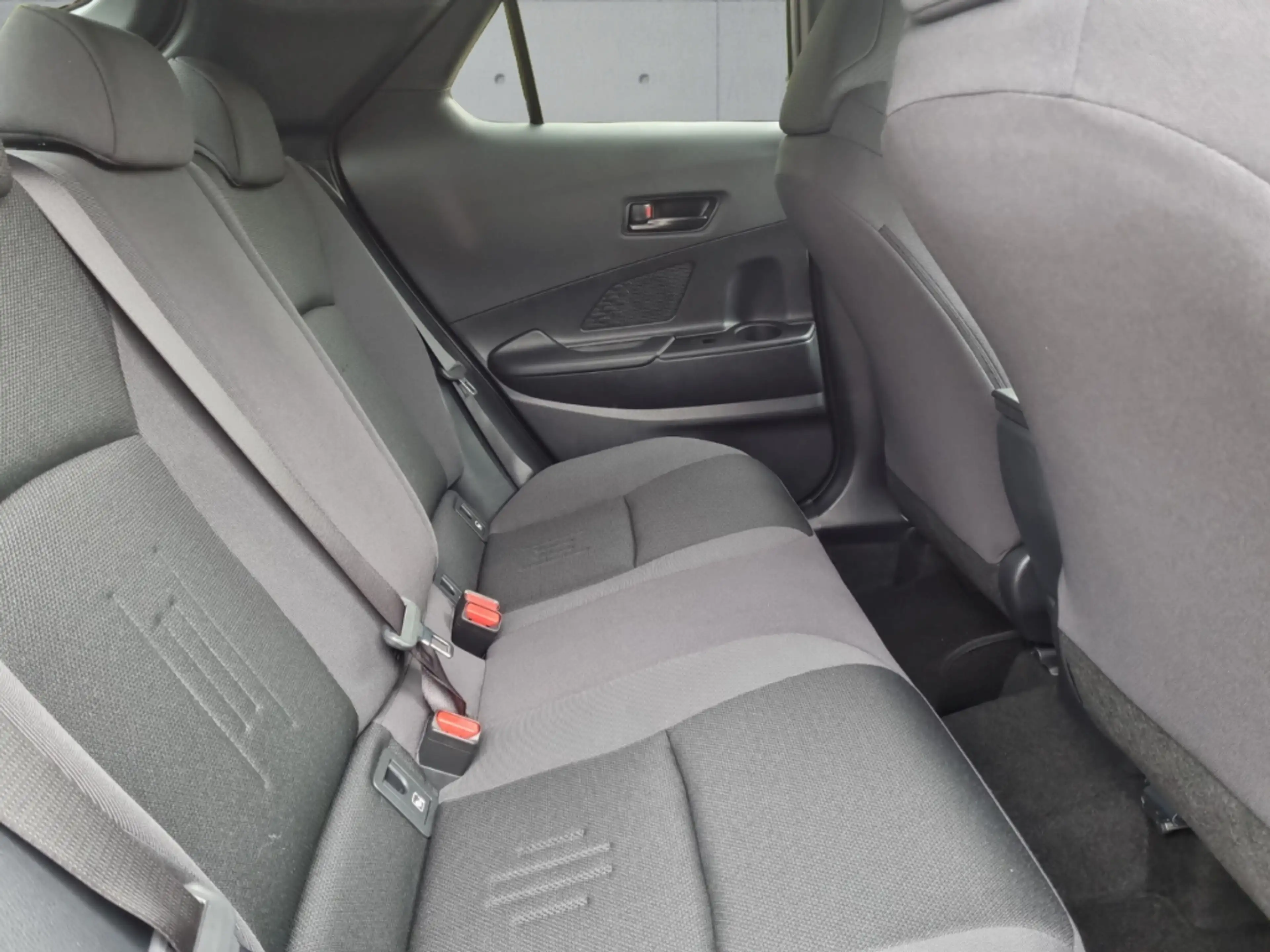Toyota C-HR Hybrid 1,8 Team*LED*ACC*CAM*PDC*SHZ*LHZ*NAV* — photo 10