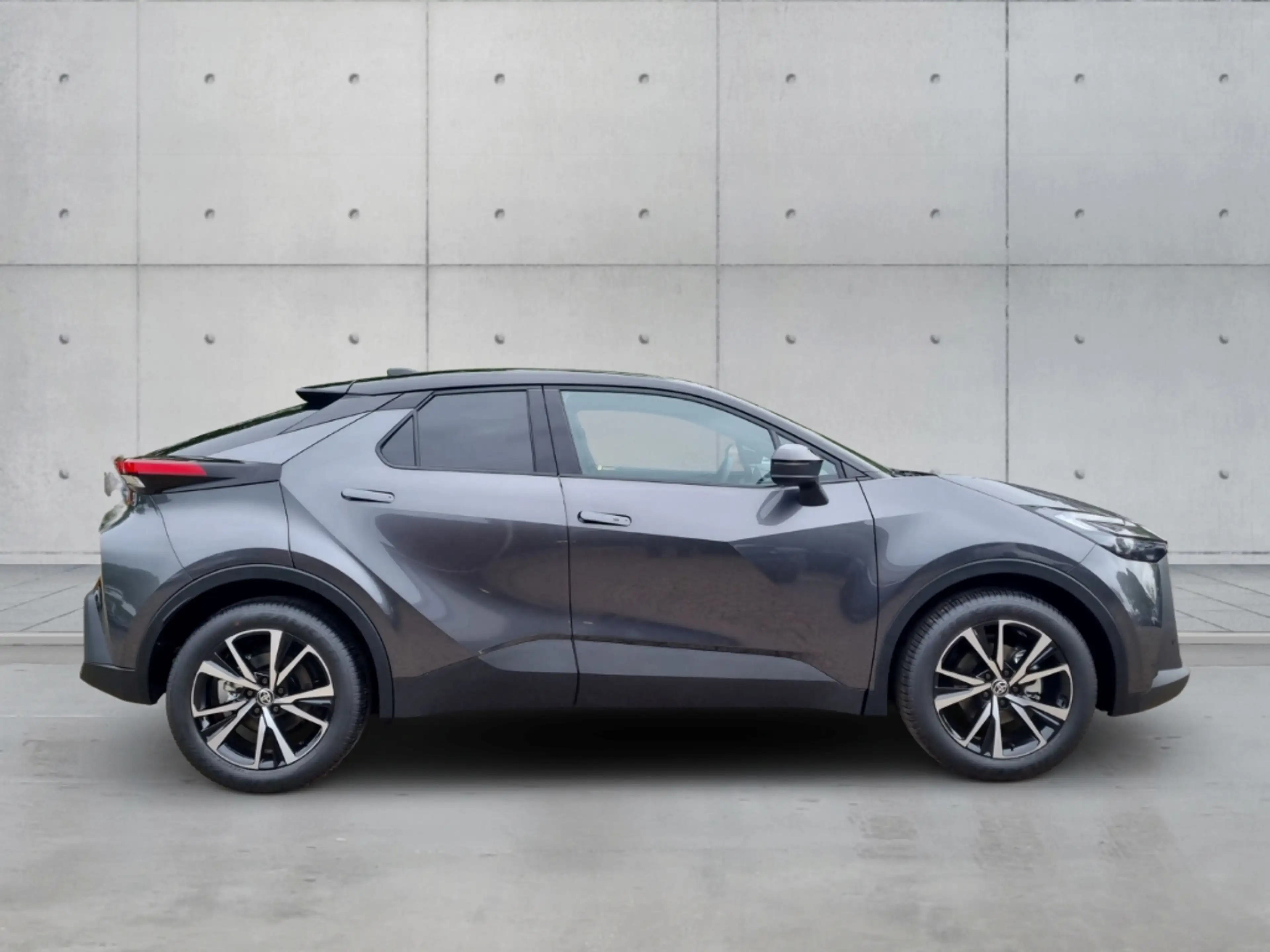 Toyota C-HR Hybrid 1,8 Team*LED*ACC*CAM*PDC*SHZ*LHZ*NAV* — photo 4