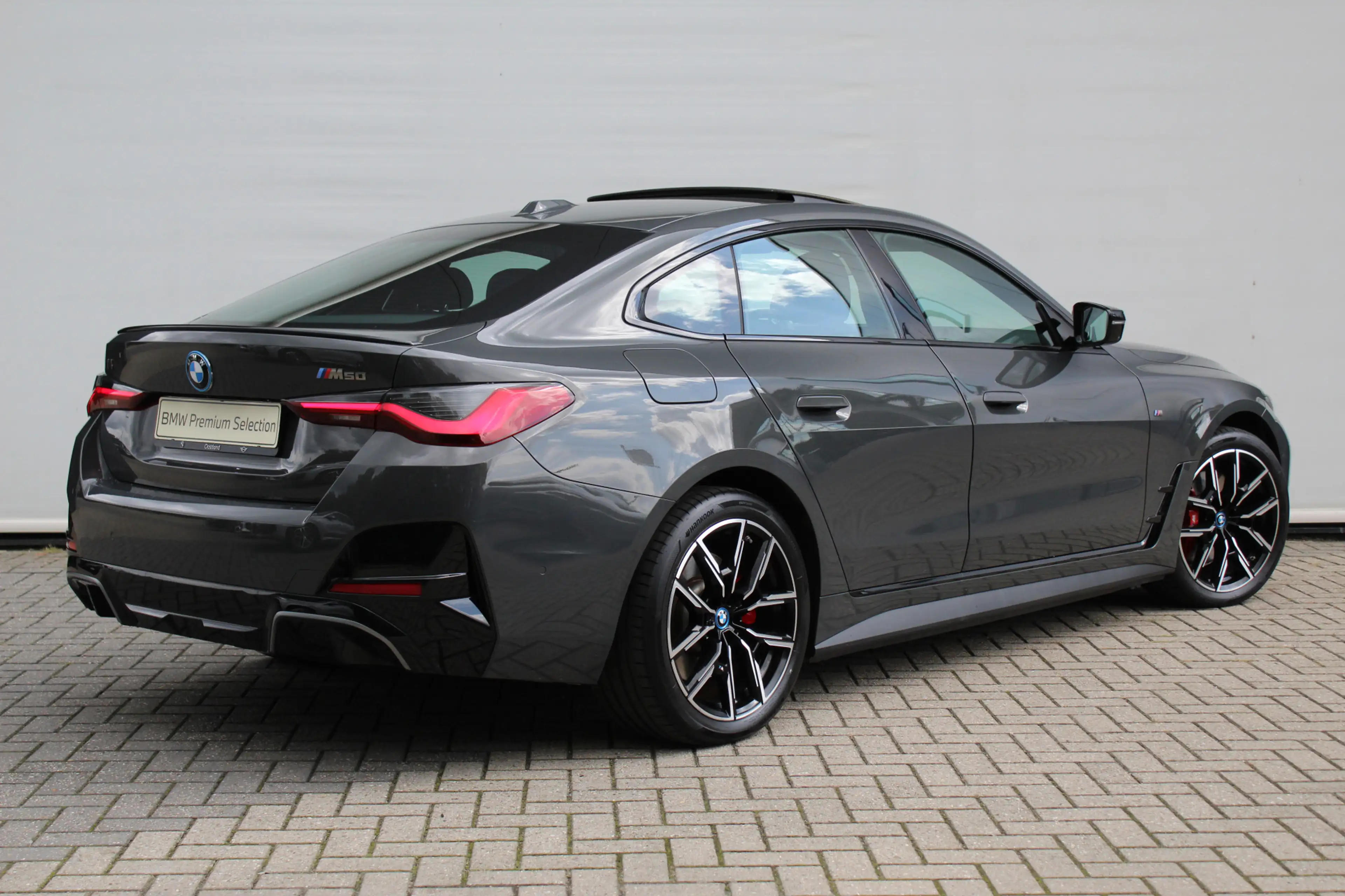 BMW i4 M50 High Executive / Schuif-kanteldak / Trekhaak / — photo 4