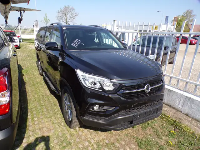 SsangYong Musso Crystal 2WD