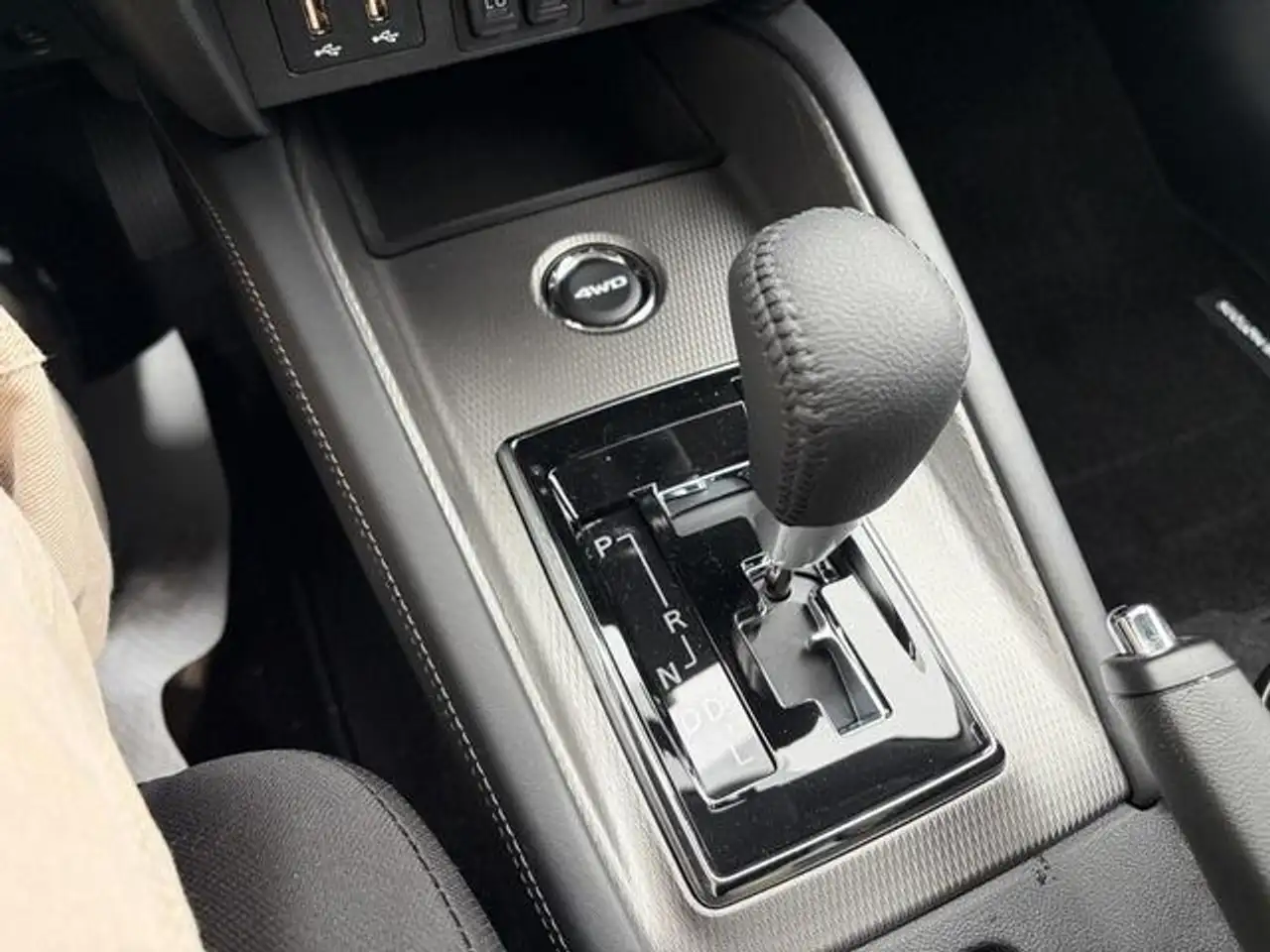 Mitsubishi RVR снимка Mitsubishi RVR