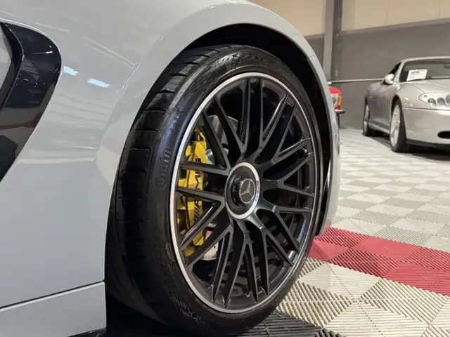 Mercedes-Benz Amg GT view 16