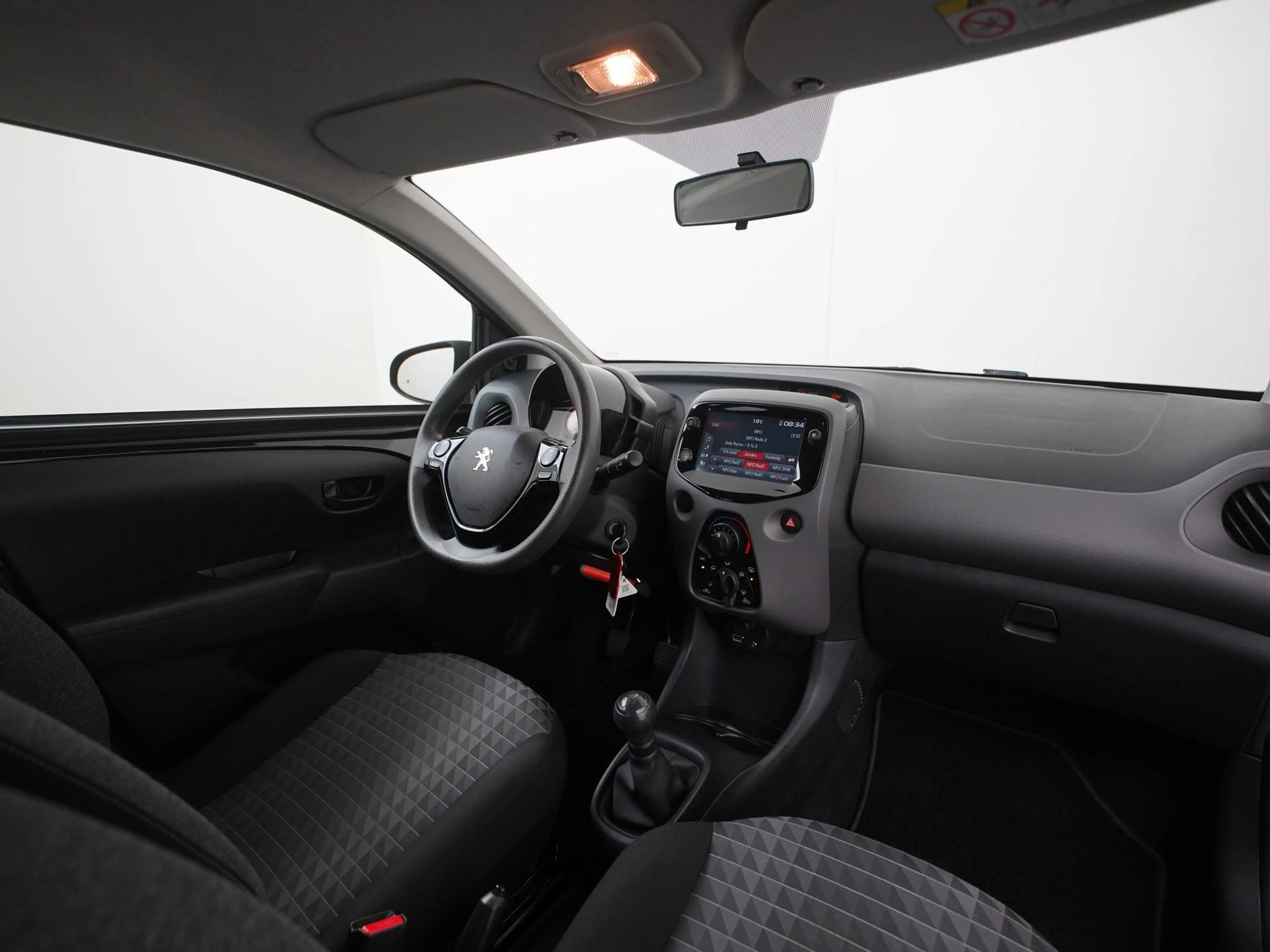 Peugeot 108 1.0 e-VTi Active | Camera | Apple/Android Carplay — photo 2