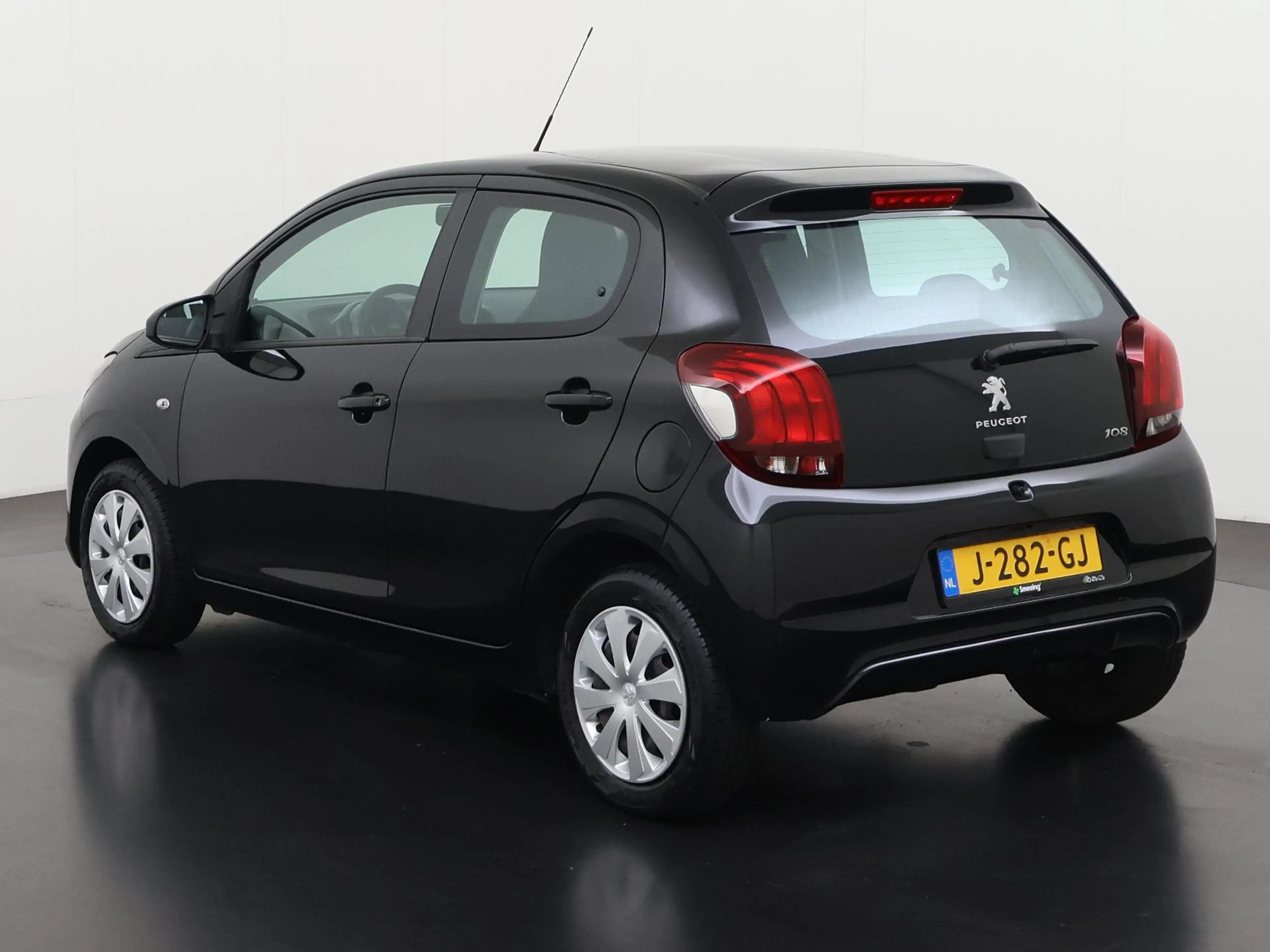 Peugeot 108 1.0 e-VTi Active | Camera | Apple/Android Carplay — photo 6