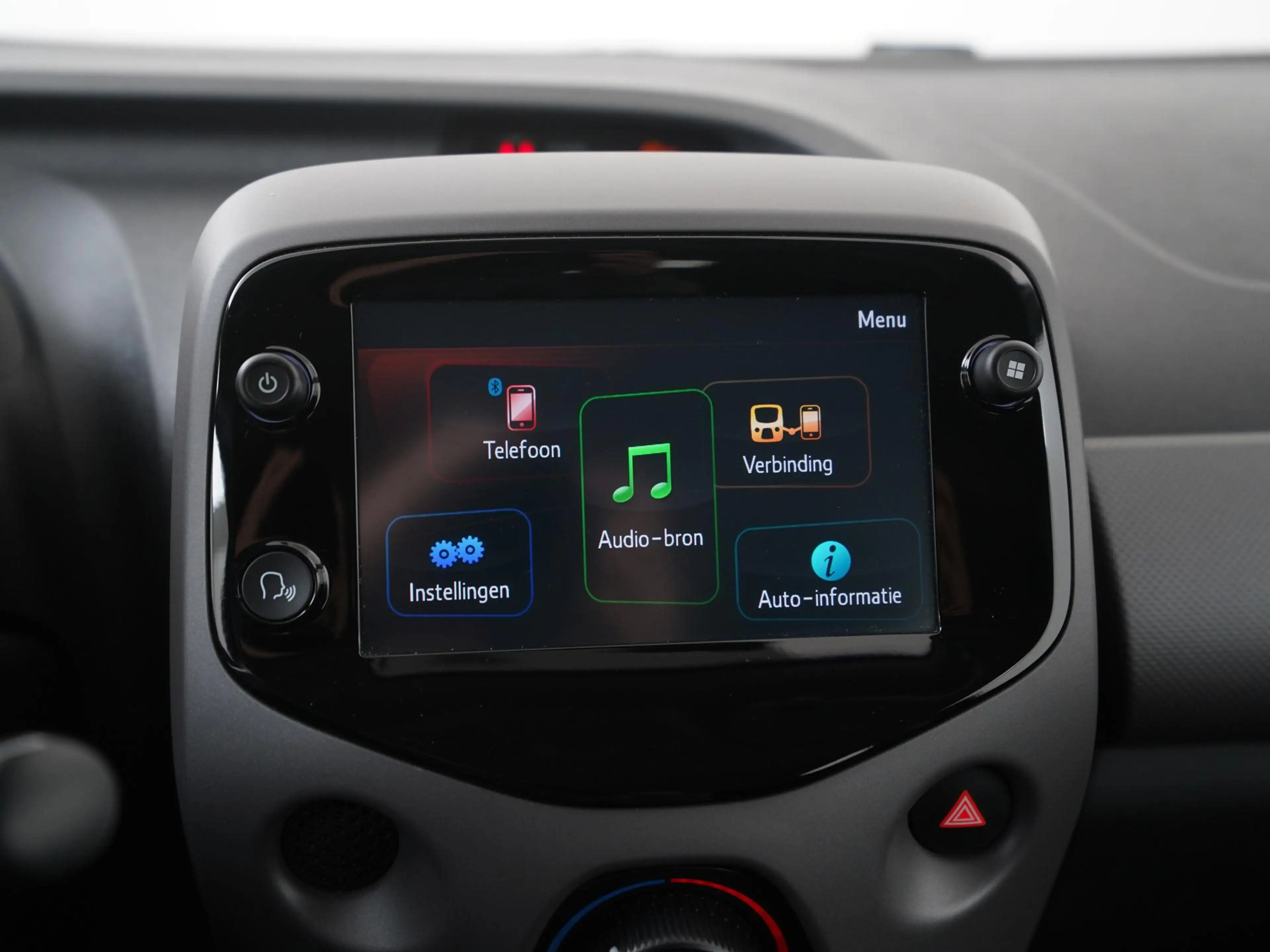 Peugeot 108 1.0 e-VTi Active | Camera | Apple/Android Carplay — photo 13