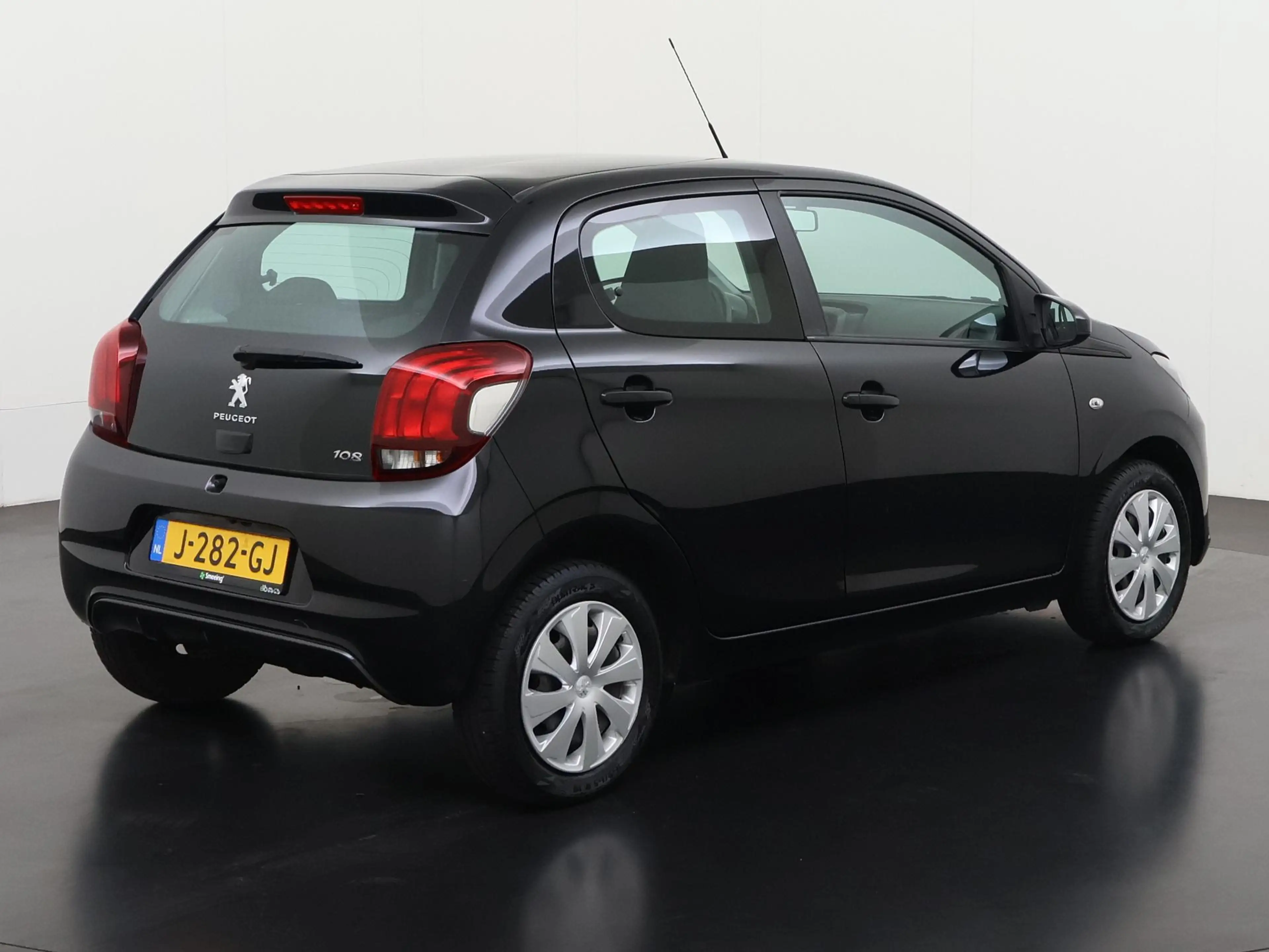 Peugeot 108 1.0 e-VTi Active | Camera | Apple/Android Carplay — photo 4