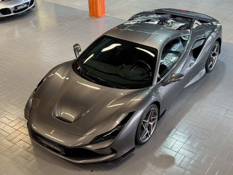 Ferrari F8 Tributo Coupé DCT LIFT~RACING SEATS~KAMERA — photo 11