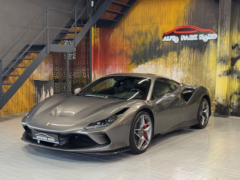 Ferrari F8 Tributo Coupé DCT LIFT~RACING SEATS~KAMERA — photo 3
