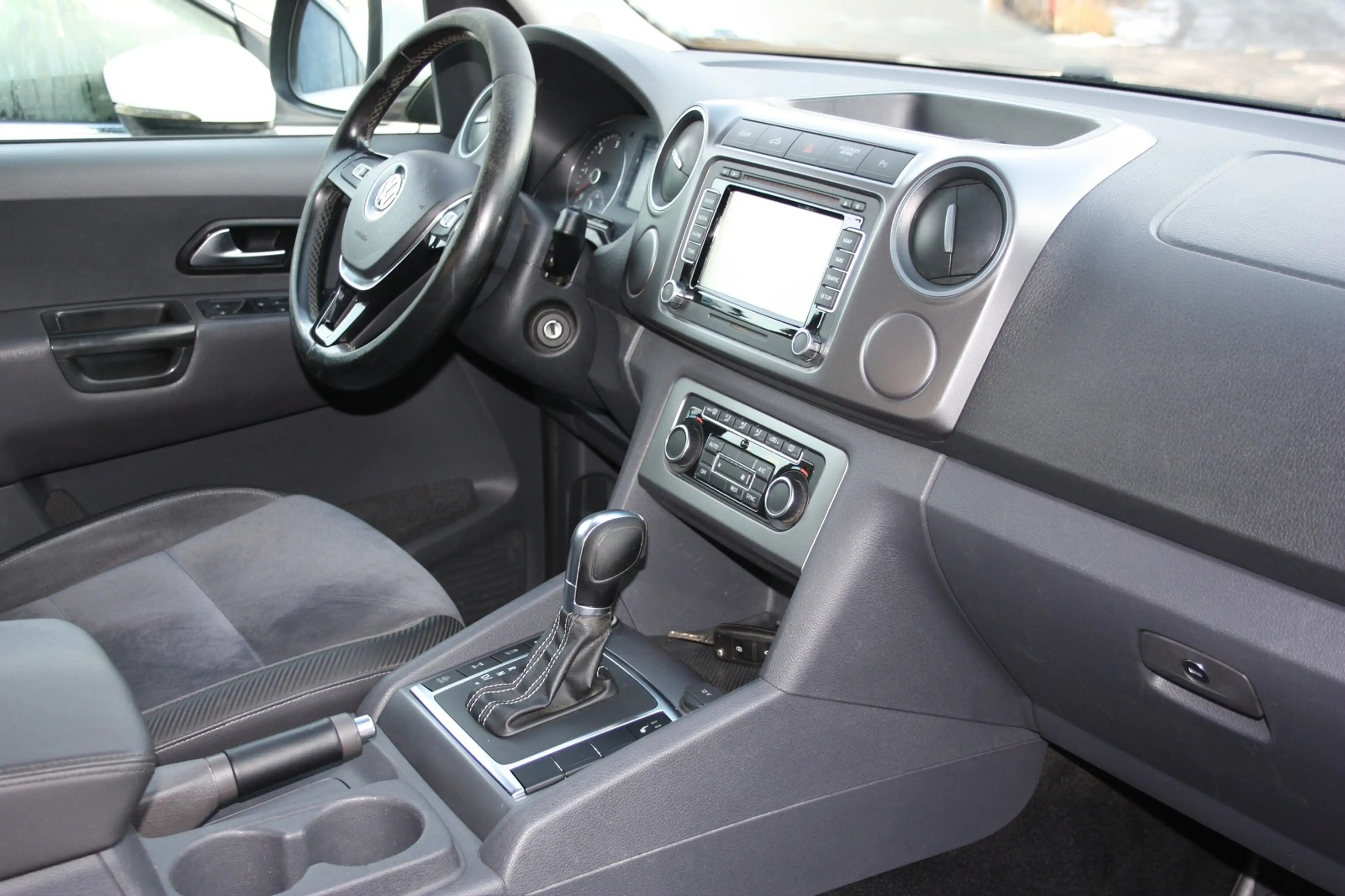 Volkswagen Amarok 2.0Tdi ULTIMATE 4x4 Aut Navi/Kam/Standhz. — photo 8