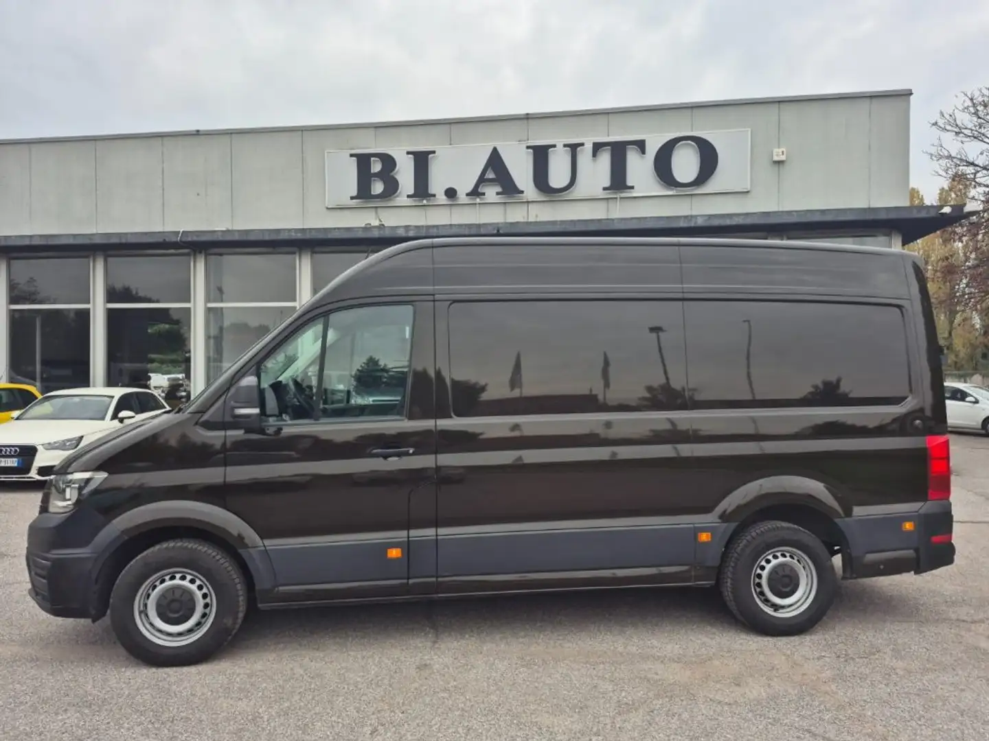 Volkswagen Crafter 2.0 TDI 140CV PM-TM Furgone Business Brun - 1