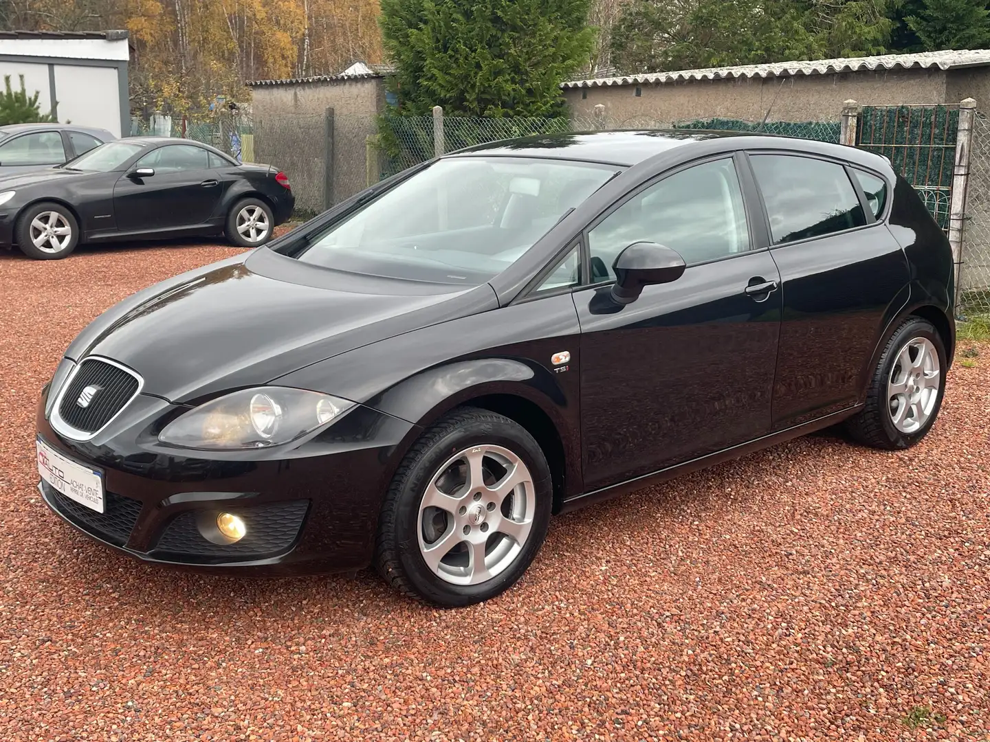 SEAT Leon 1.4 TSI 125 cv "Style" BV6 Zwart - 1