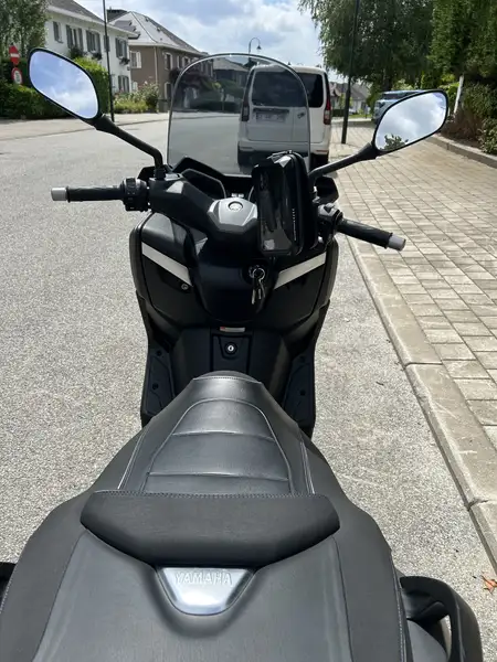 Yamaha XMAX 125 - foto 4