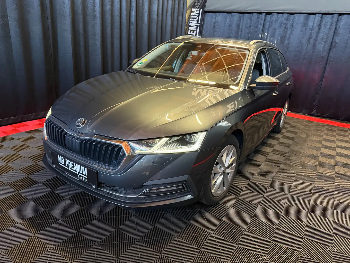 Skoda Octavia Style *LED*VIRTUAL-COCKPIT*AHK* Grau - 2