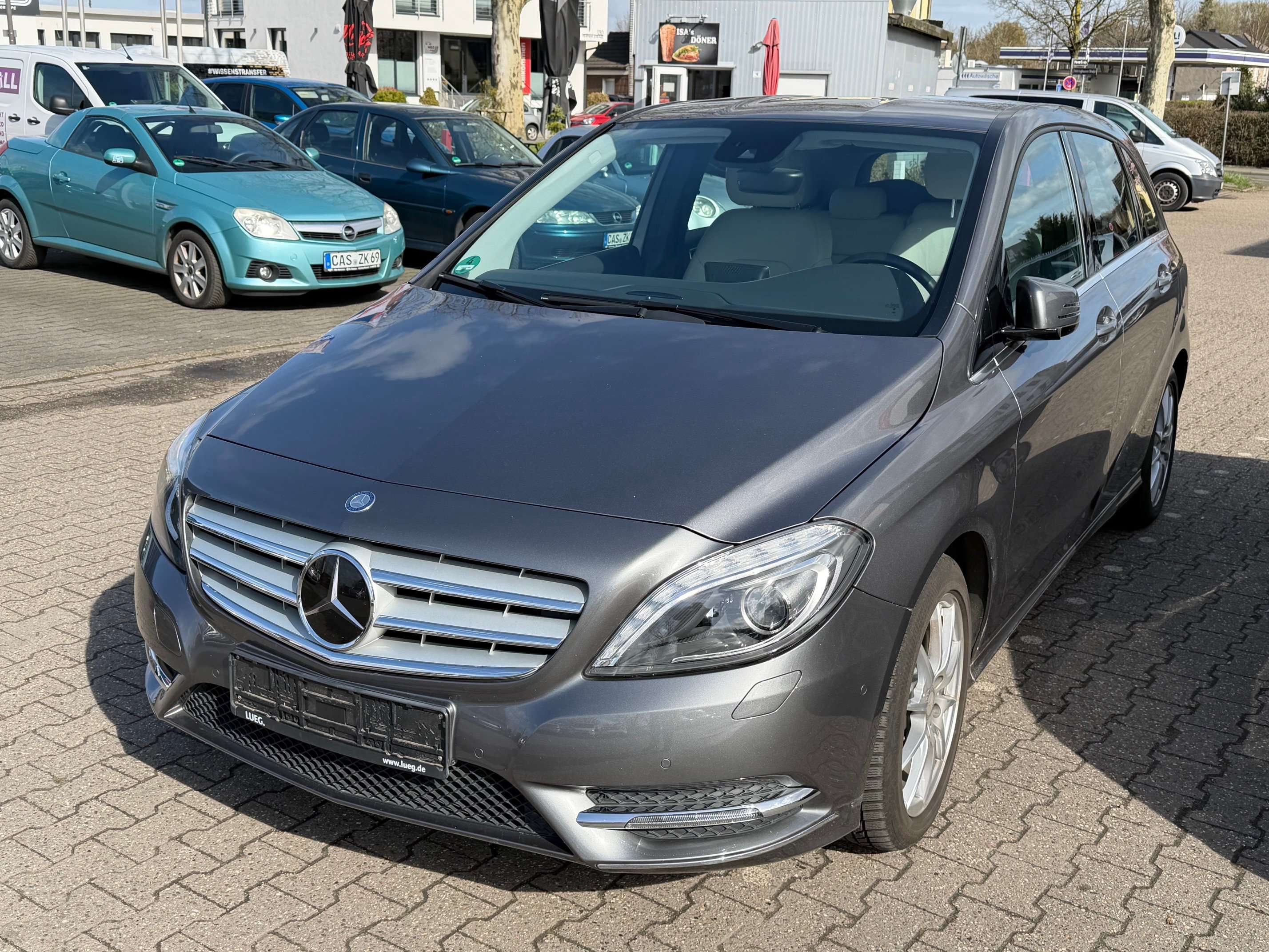 Second hand Mercedes Benz B-Class 220