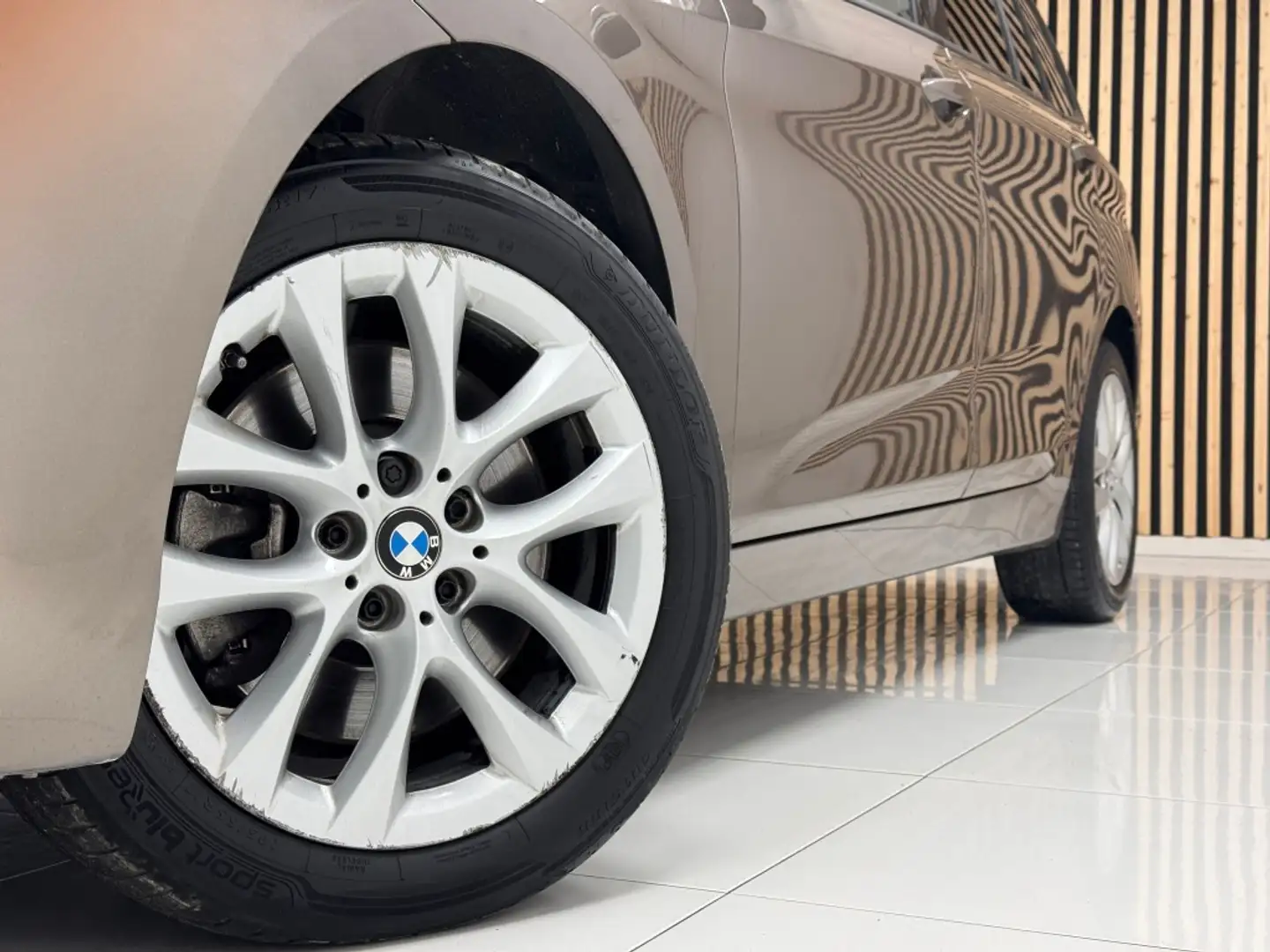 BMW 218 218d Gran Tourer Beige - 2