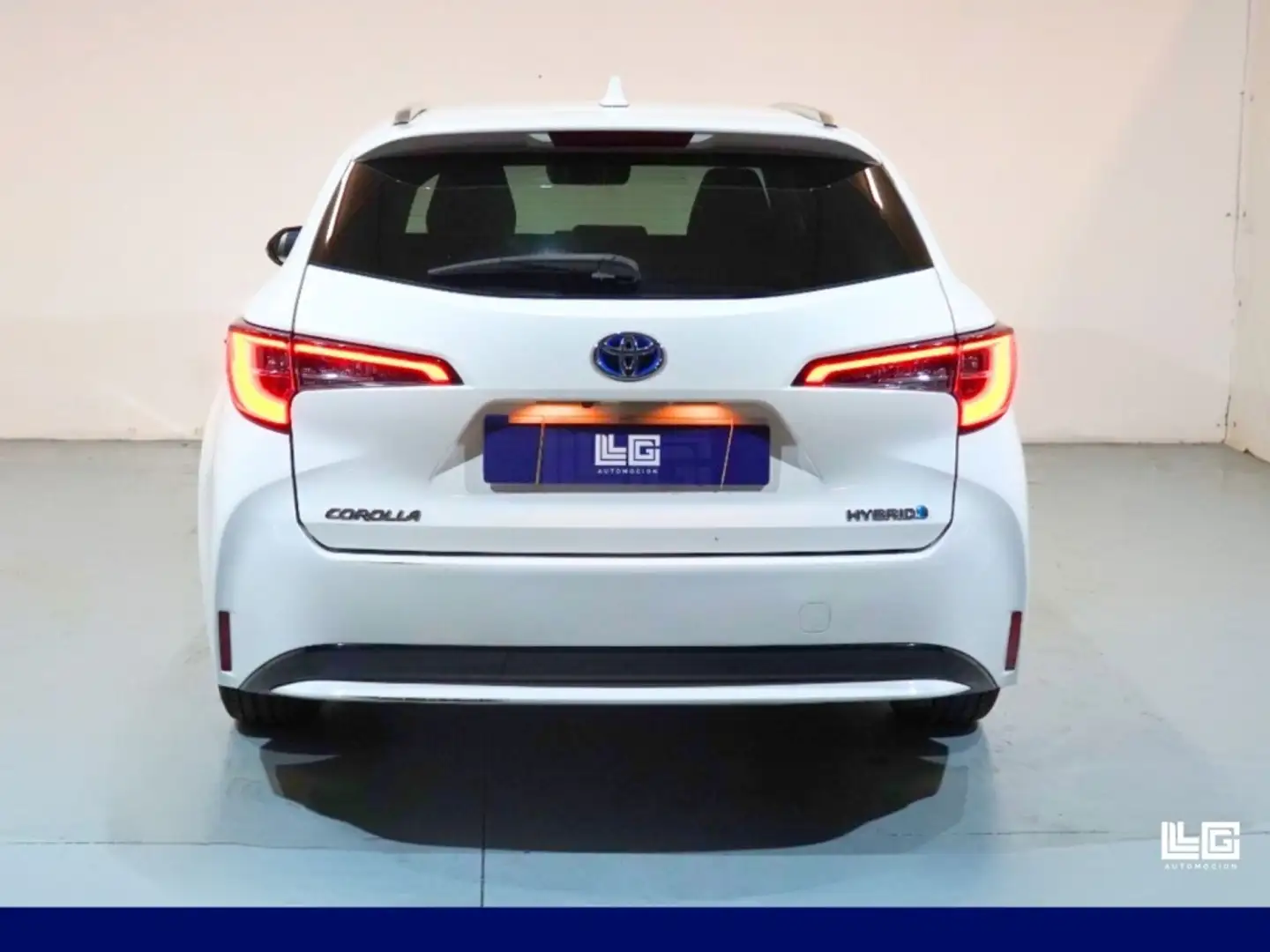 Toyota Corolla 125H Active Tech Blanco - 2