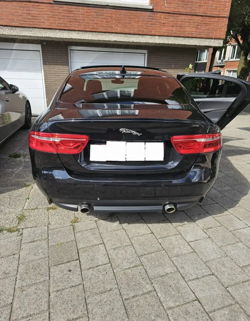 Jaguar XE 20t R-Sport - 2
