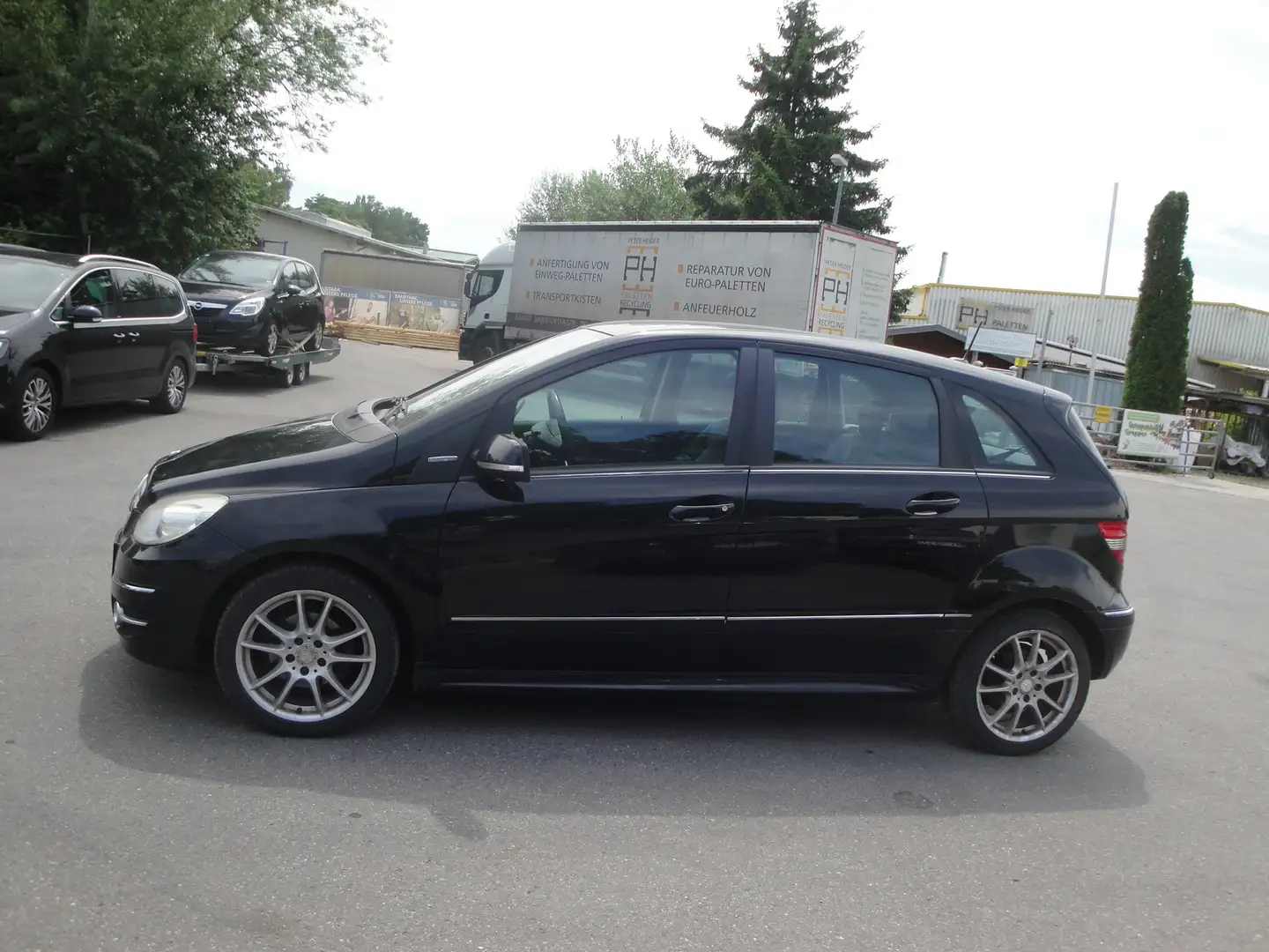 Mercedes-Benz B 180 BlueEFFICIENCY Negru - 2