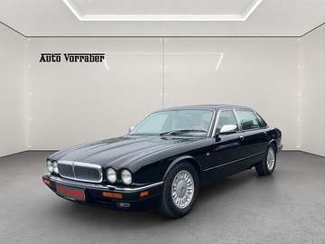 Daimler Double Six Long