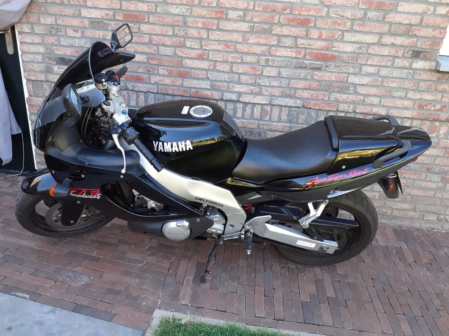 Yamaha YZF 600 Thundercat Nero - 1