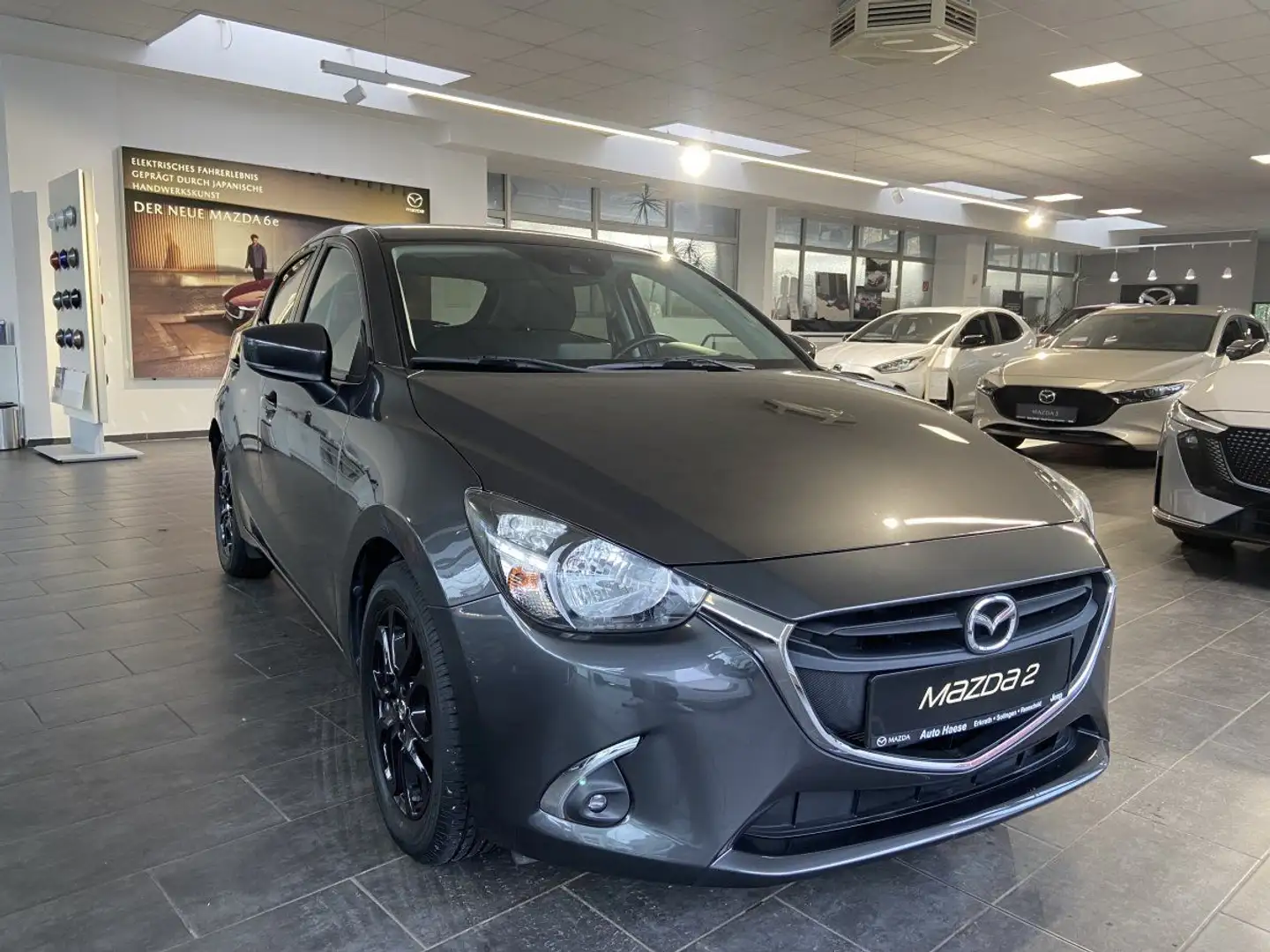 Mazda 2 1.5 90PS KIZOKU ACAA *KAMERA* *BSM* Gris - 1