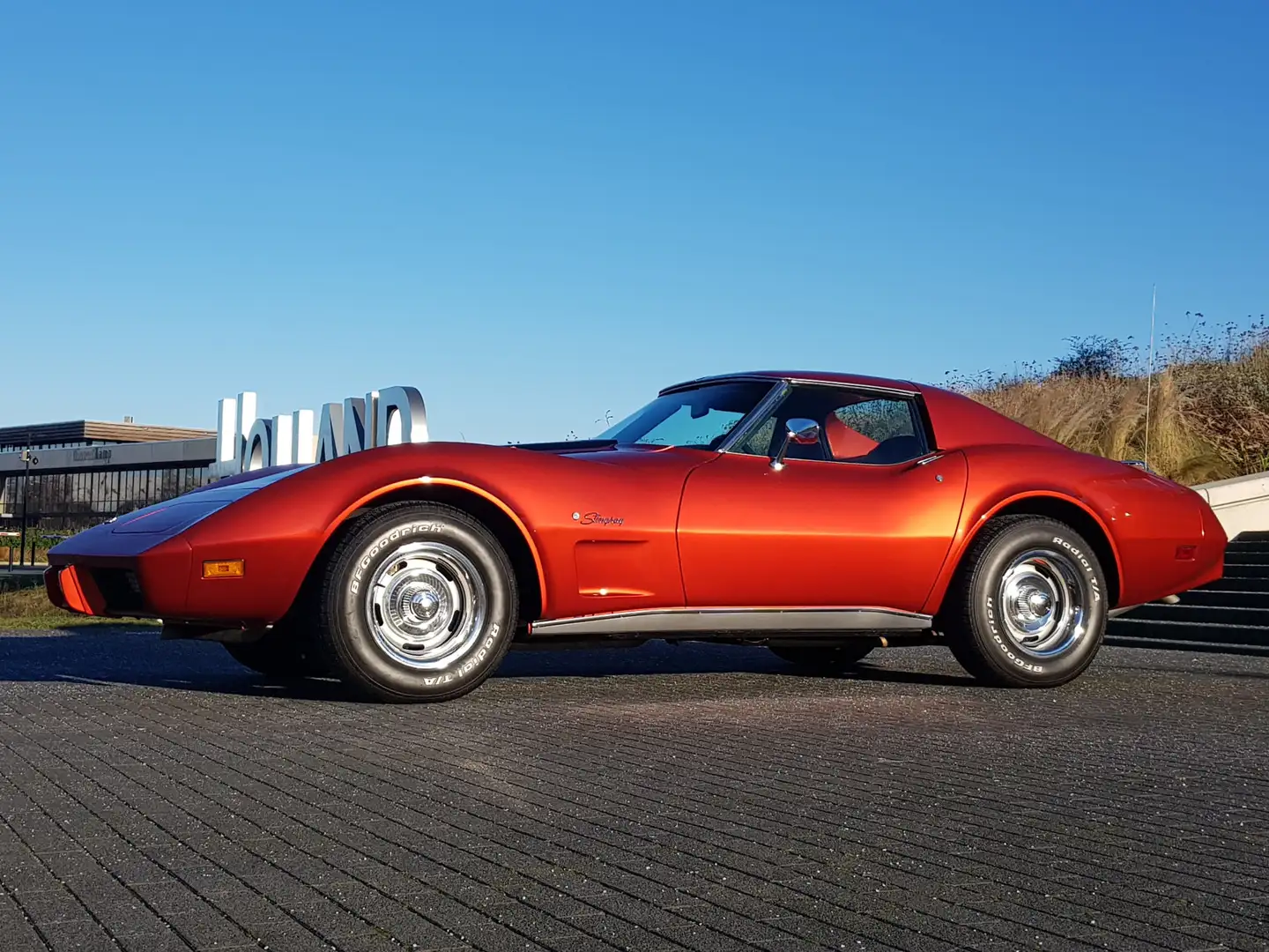 Chevrolet Corvette USA STINGRAY C3 COUPE V8 AUTOMAAT GEHEEL GERESTAUR Oranj - 2