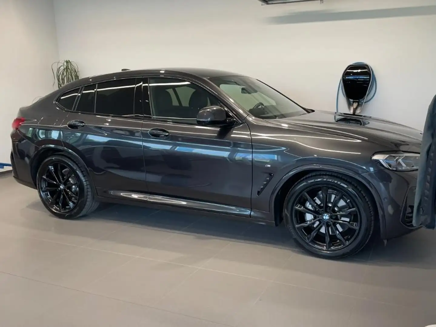 BMW X4 X4 xDrive 30d 48 V Aut. Grau - 2
